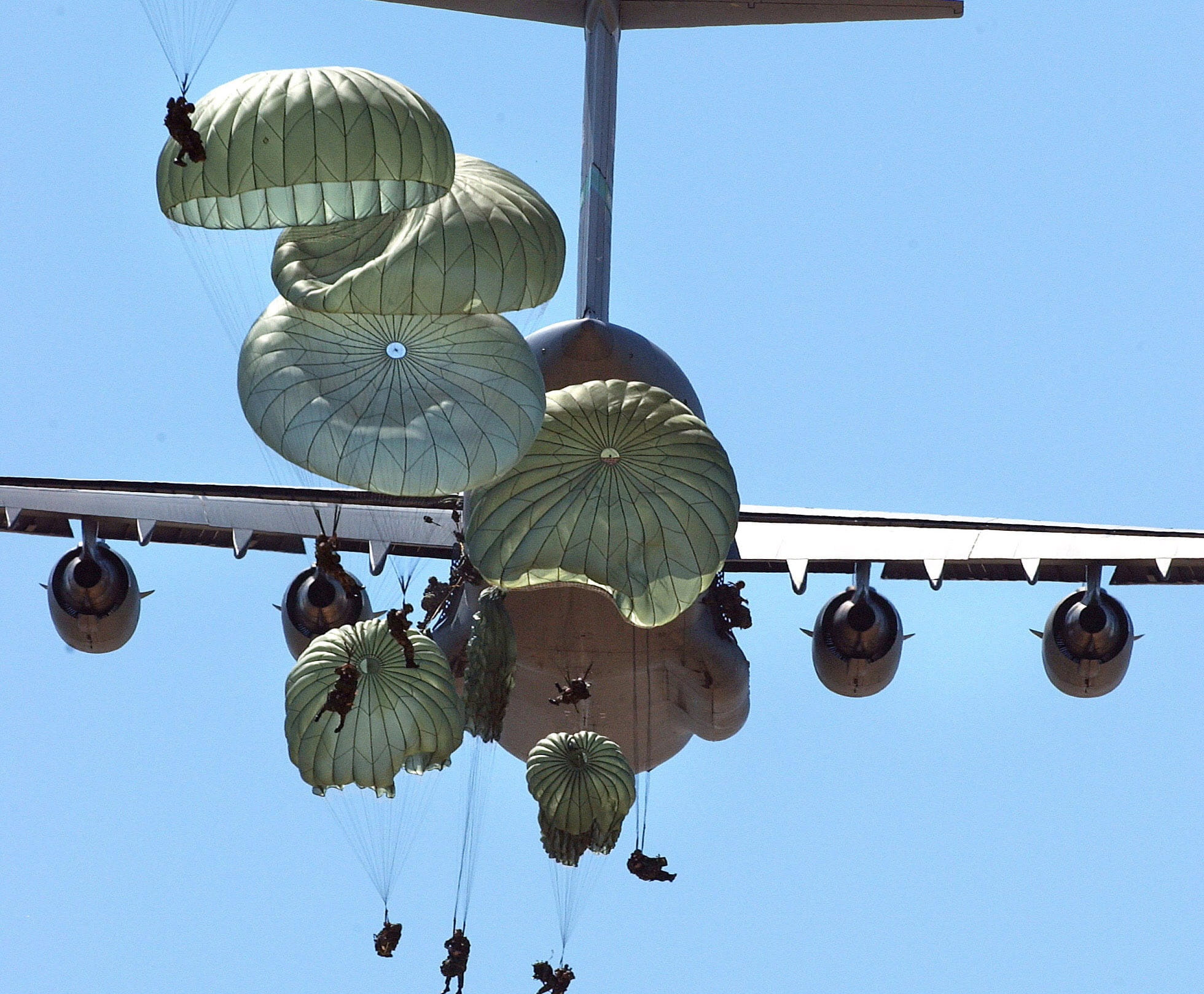 sphere, sky, military, leaf, lantern, day, activity, decoration, hanging, high, clear sky, 1080P, height, lighting equipment, no people, sunlight, nature, HD Wallpaper