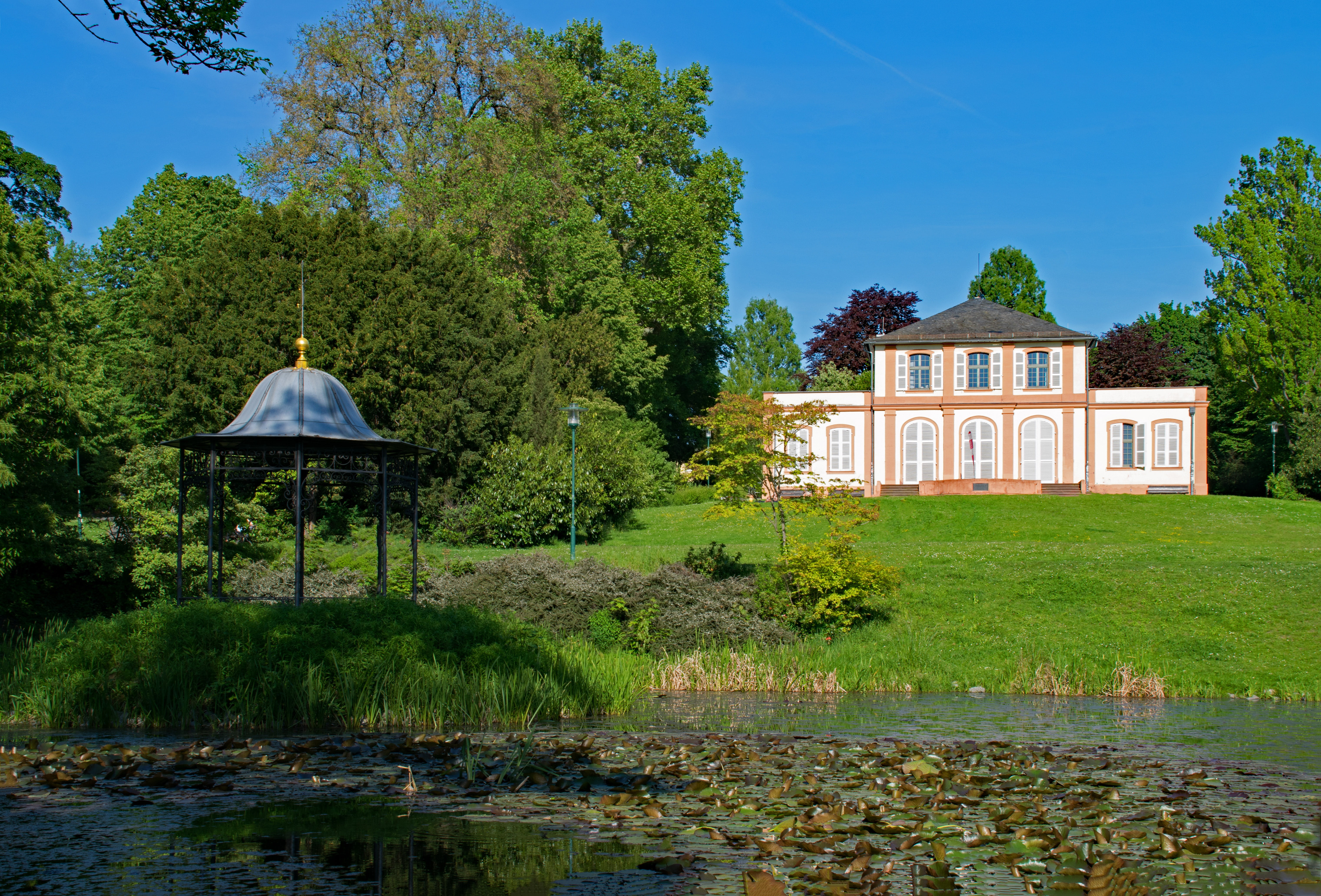 castle, water, sky, house, architecture, beauty in nature, green color, plant, darmstadt, park, residential district, hesse, built structure, grass, home ownership, HD Wallpaper