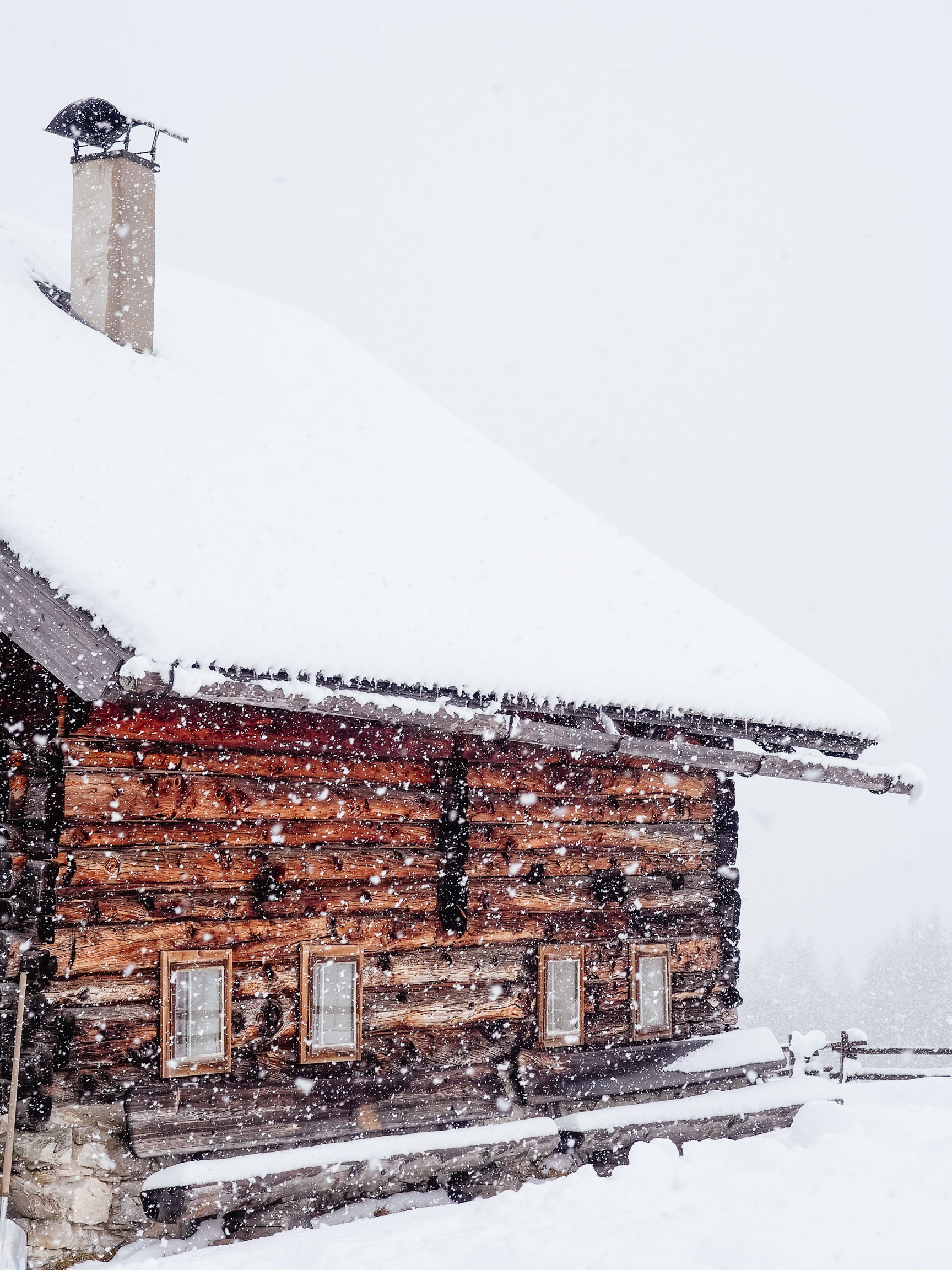chimney, architecture, winter, cold, covered, 1080P, building exterior, frozen, brown, roof, house, cold temperature, nature, warm clothing, built structure, Phone HD Wallpaper