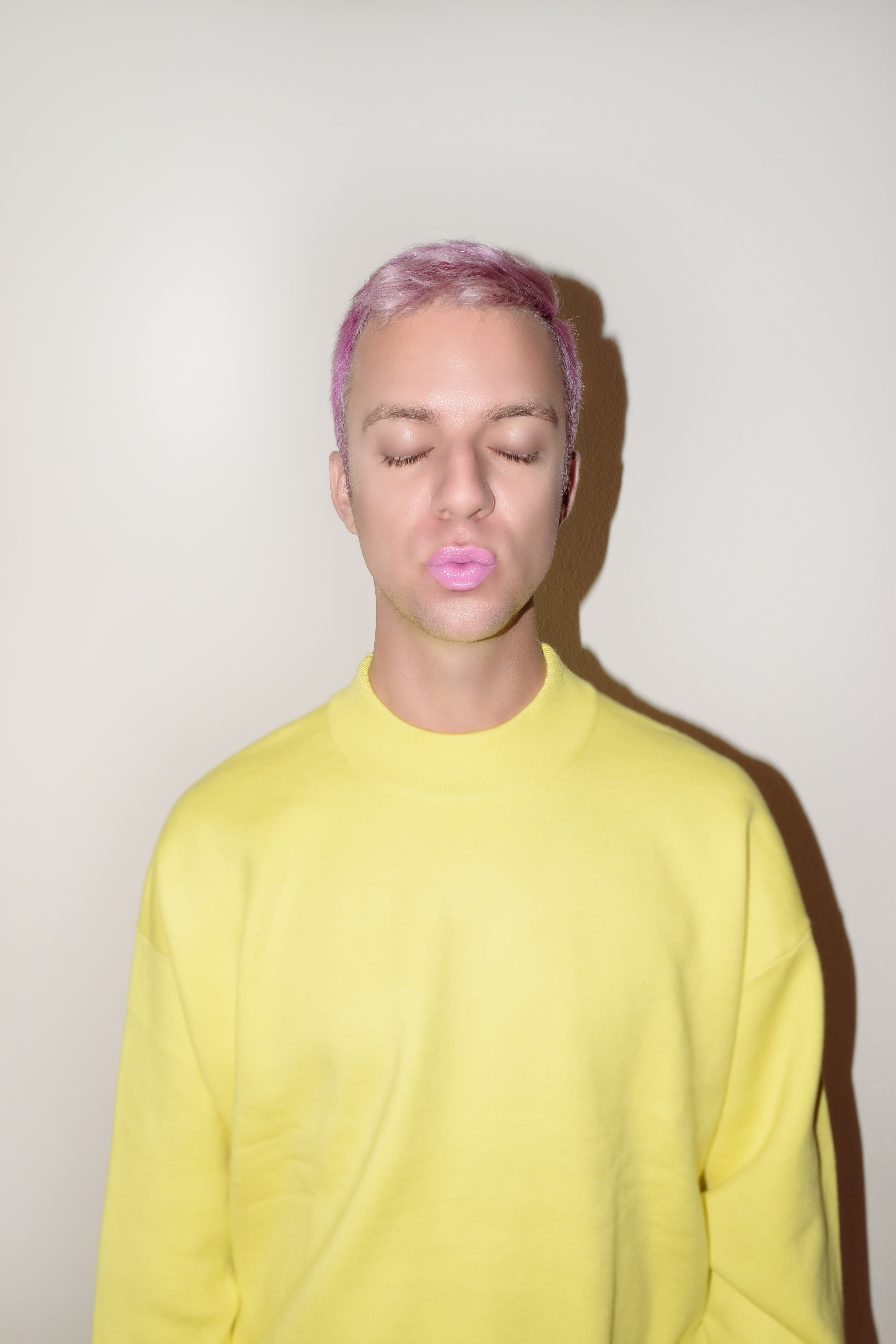 pink color, beauty, boys, non-binary, editorial, kiss, face, boy, colored background, portrait, san francisco, clothing, faces, young adult, casual clothing, Phone HD Wallpaper