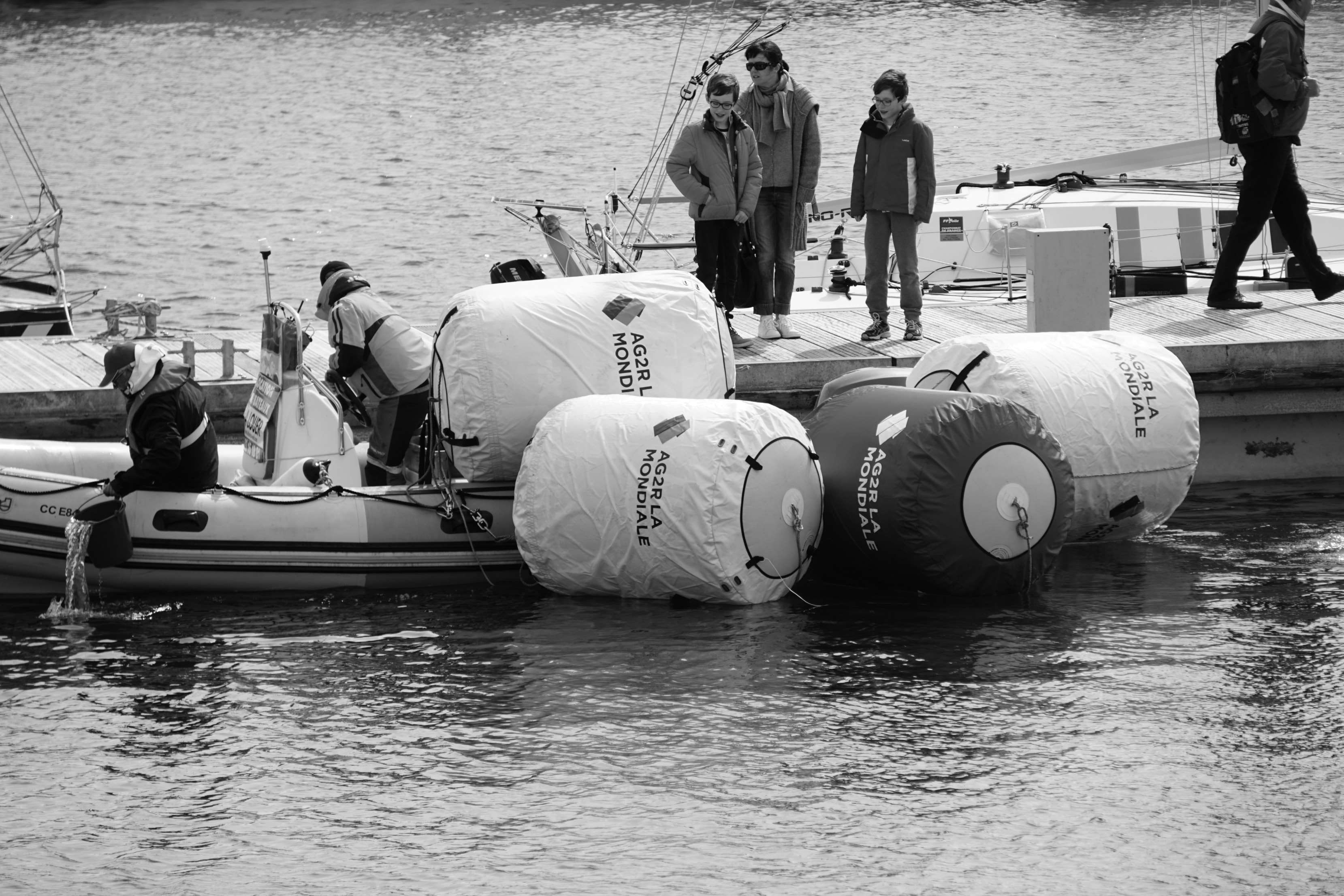 nature, flotteurs, travel, boues, transportation, vacations, personnages, men, real people, mode of transportation, eau, waterfront, group of people, water, HD Wallpaper