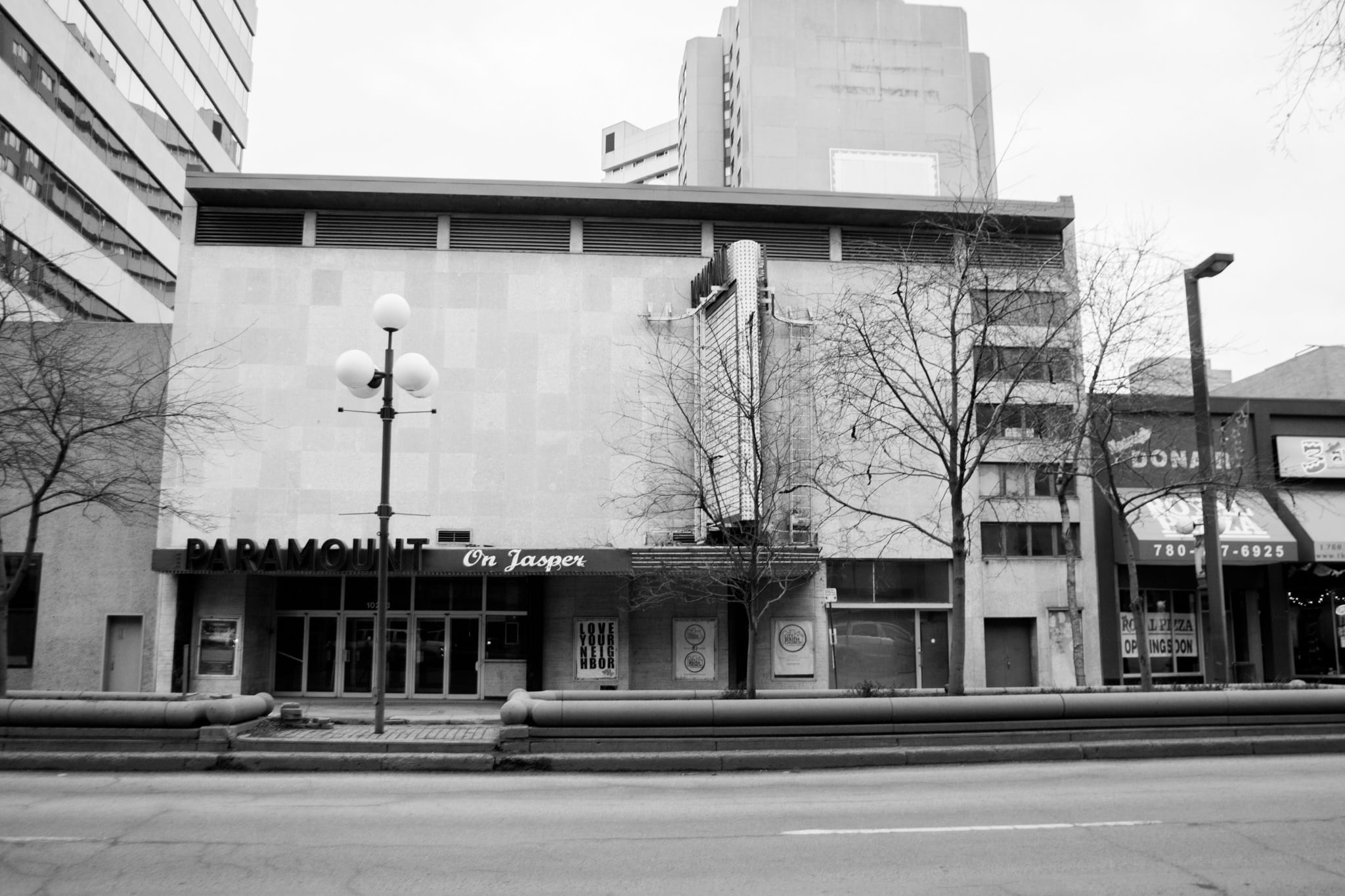 edmonton, 1080P, day, sign, no people, transportation, street light, tree, architecture, car, urban, nature, paramount theatre, motor vehicle, building, HD Wallpaper