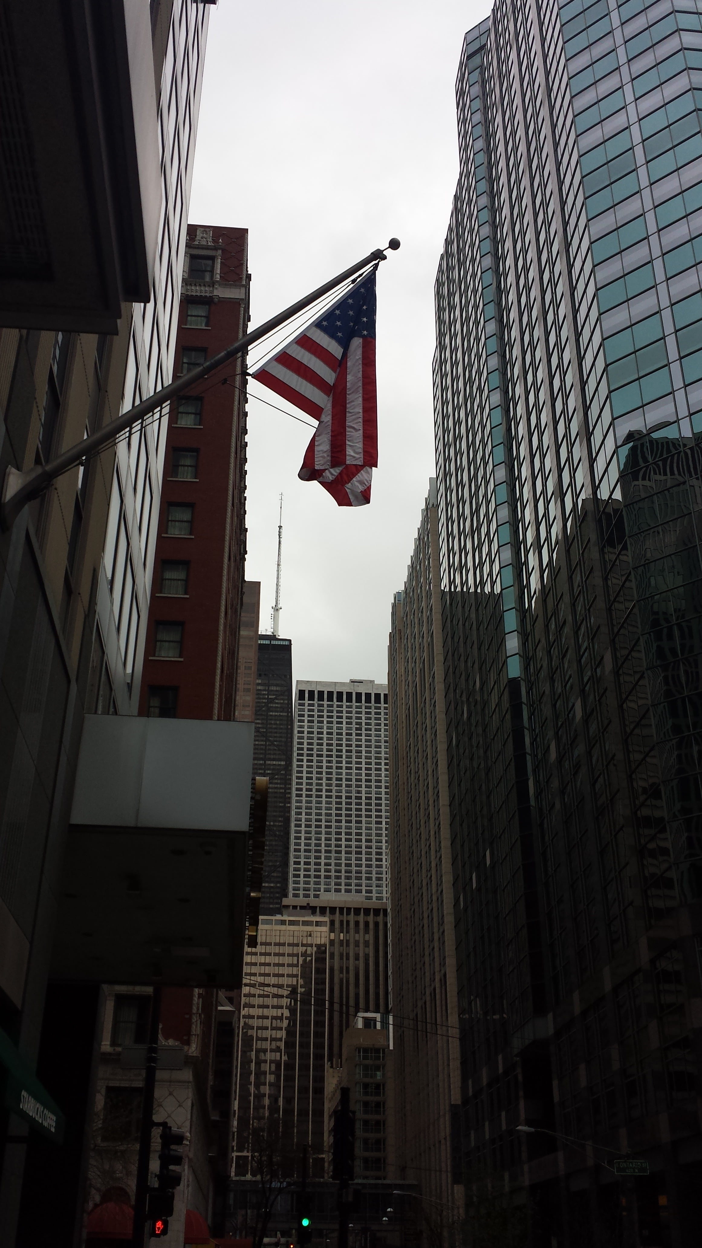 tall - high, office, financial district, new York State, illinois, office building exterior, urban Scene, stars and stripes, sky, outdoors, flag, patriotism, Phone HD Wallpaper