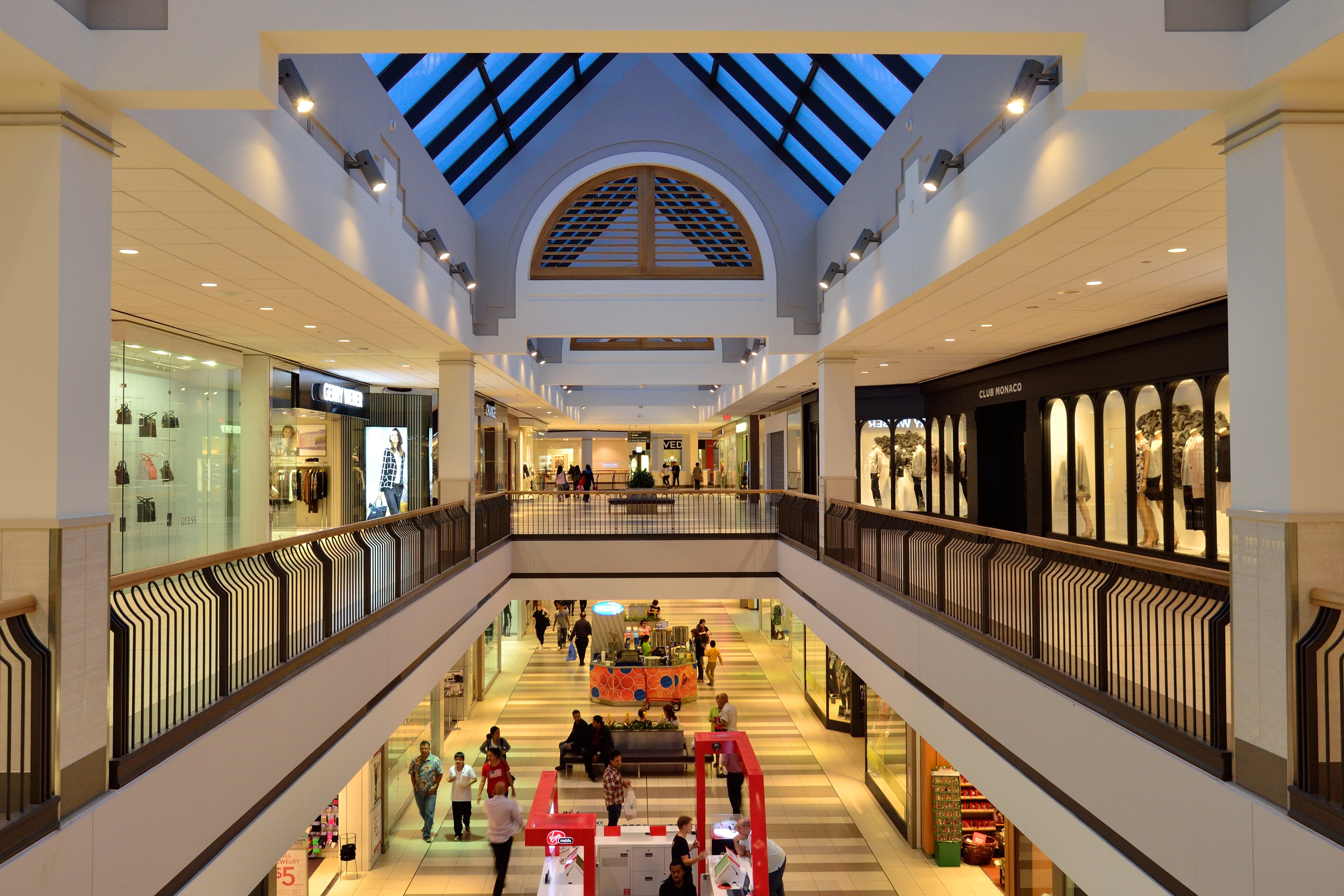 modern, real people, ceiling, illuminated, business, lifestyles, flooring, consumer, travel, luxury, adult, consumers, inside, shopping mall, women, crowd, HD Wallpaper