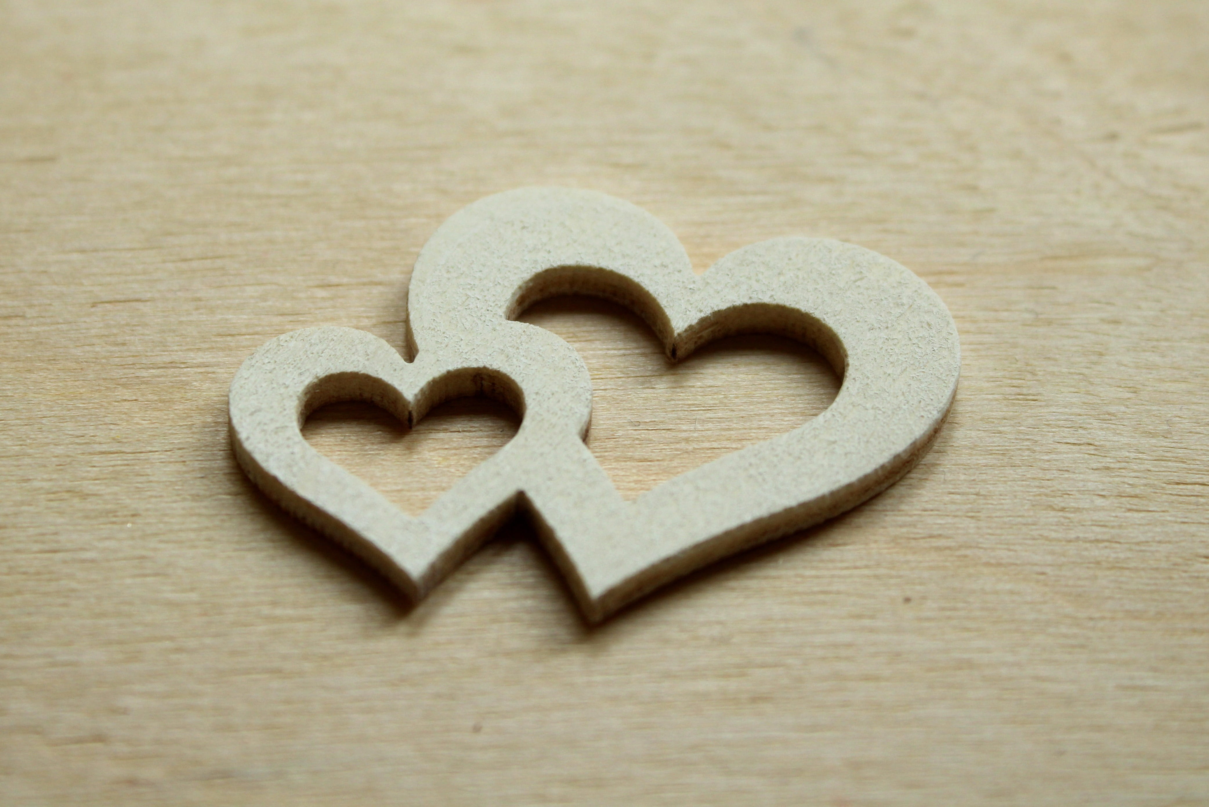 positive emotion, group of objects, wood, celebration, feelings, copy space, emotion, food, para, heart shape, emotions, symbolism, relationship, event, HD Wallpaper