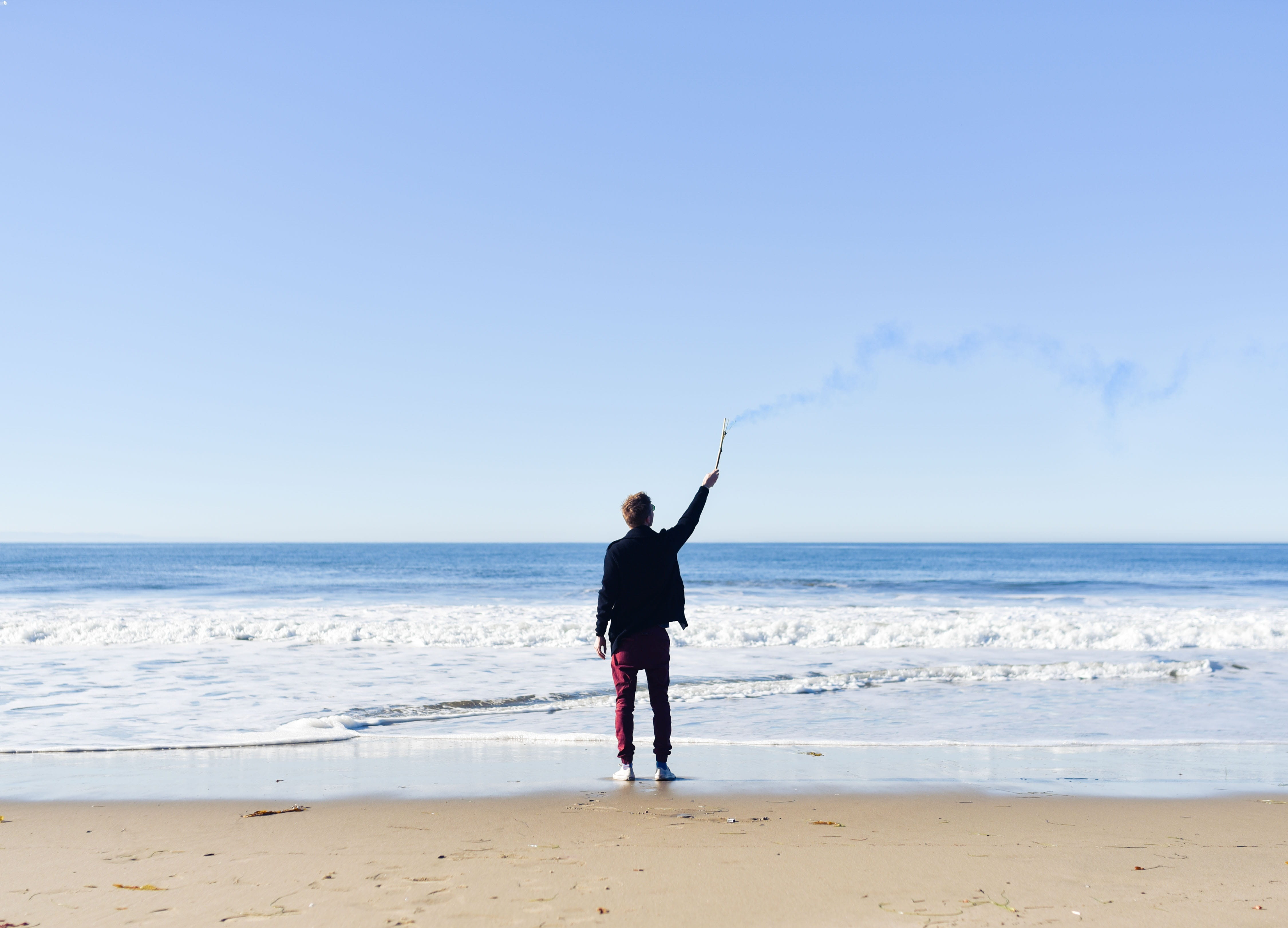 standing, human limb, blue, clear sky, land, male, rear view, person, scenics - nature, lifestyle, beach, holding, full length, nature, sos, shore, guy, HD Wallpaper