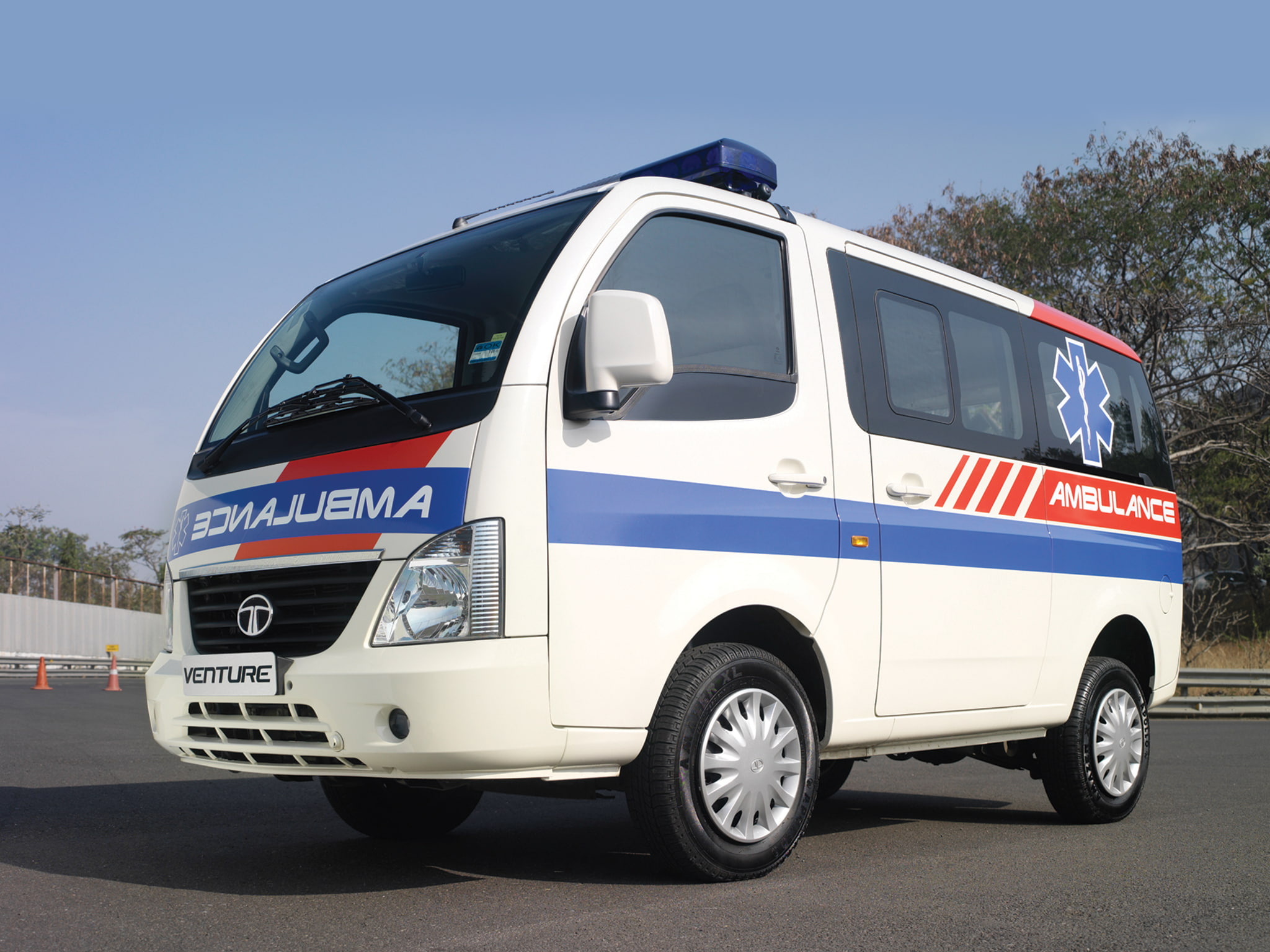 emergency, 2010, tata, ambulance, venture, 1080P, HD Wallpaper