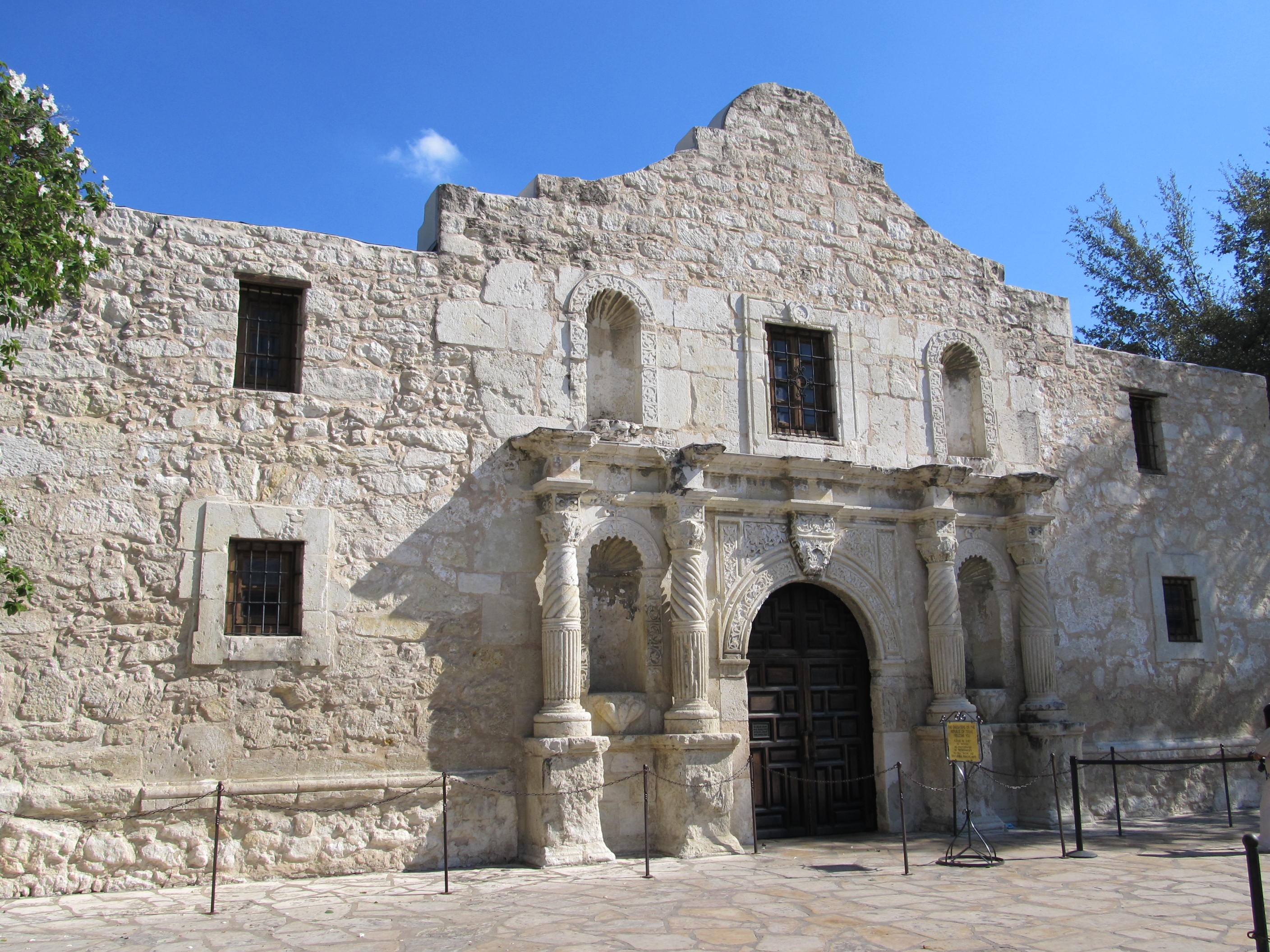 gray, sunlight, concrete, daytime, travel, san antonio, day, built structure, place of worship, archaeology, travel destinations, history, no people, ancient history, HD Wallpaper
