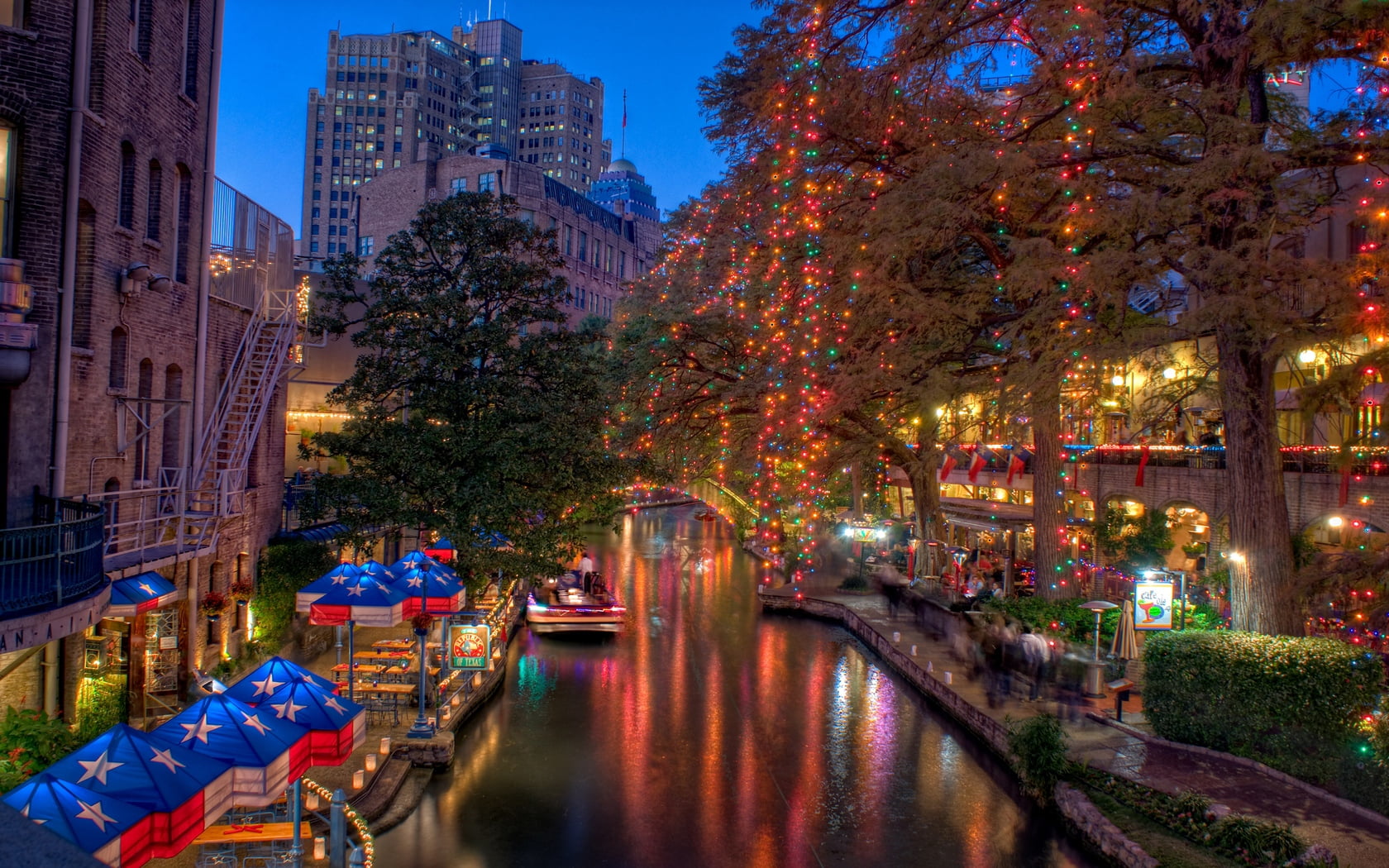 tourism, reflection, tree, skyscraper, san antonio, urban Scene, editorial, street, dusk, tourist, restaurant, comfort, illuminated, famous Place, netherlands, HD Wallpaper