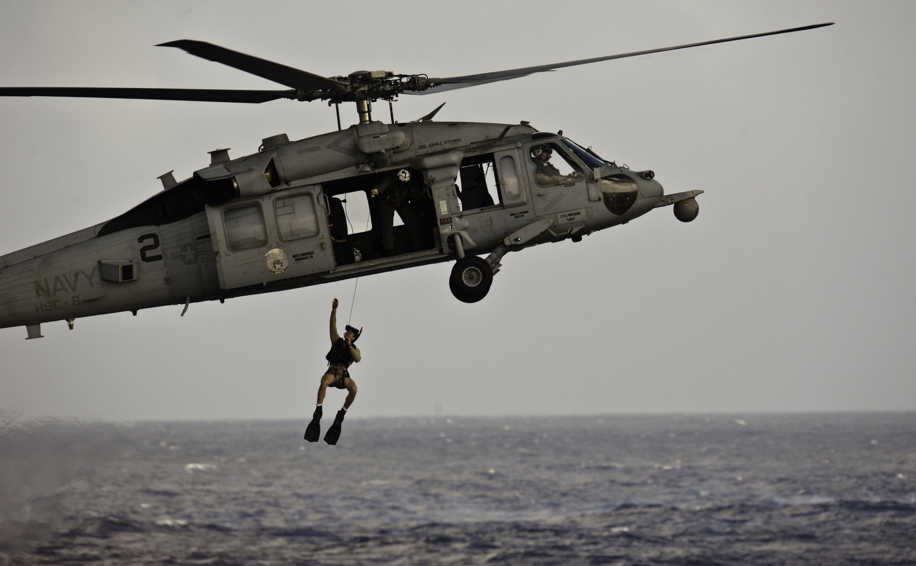 sea, propeller, hawk, Navy, rescue, demonstrates, transportation, special forces, water, one person, military training, mode of transportation, mh, hovering, HD Wallpaper