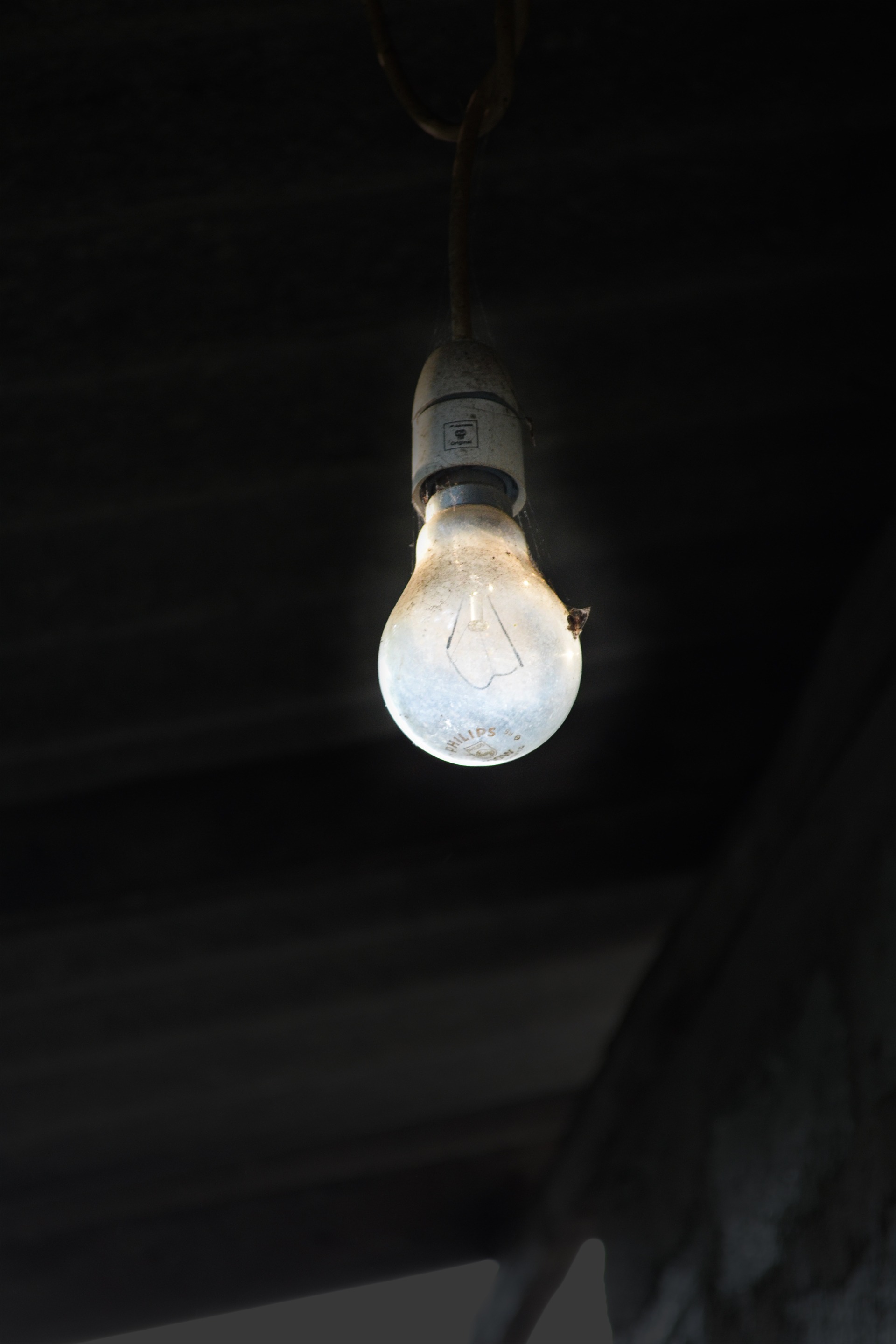 copy space, energy, lightbulb, electrical equipment, night, glowing, close-up, electric, no people, low angle view, indoors, technology, shine, incandescent, Phone HD Wallpaper