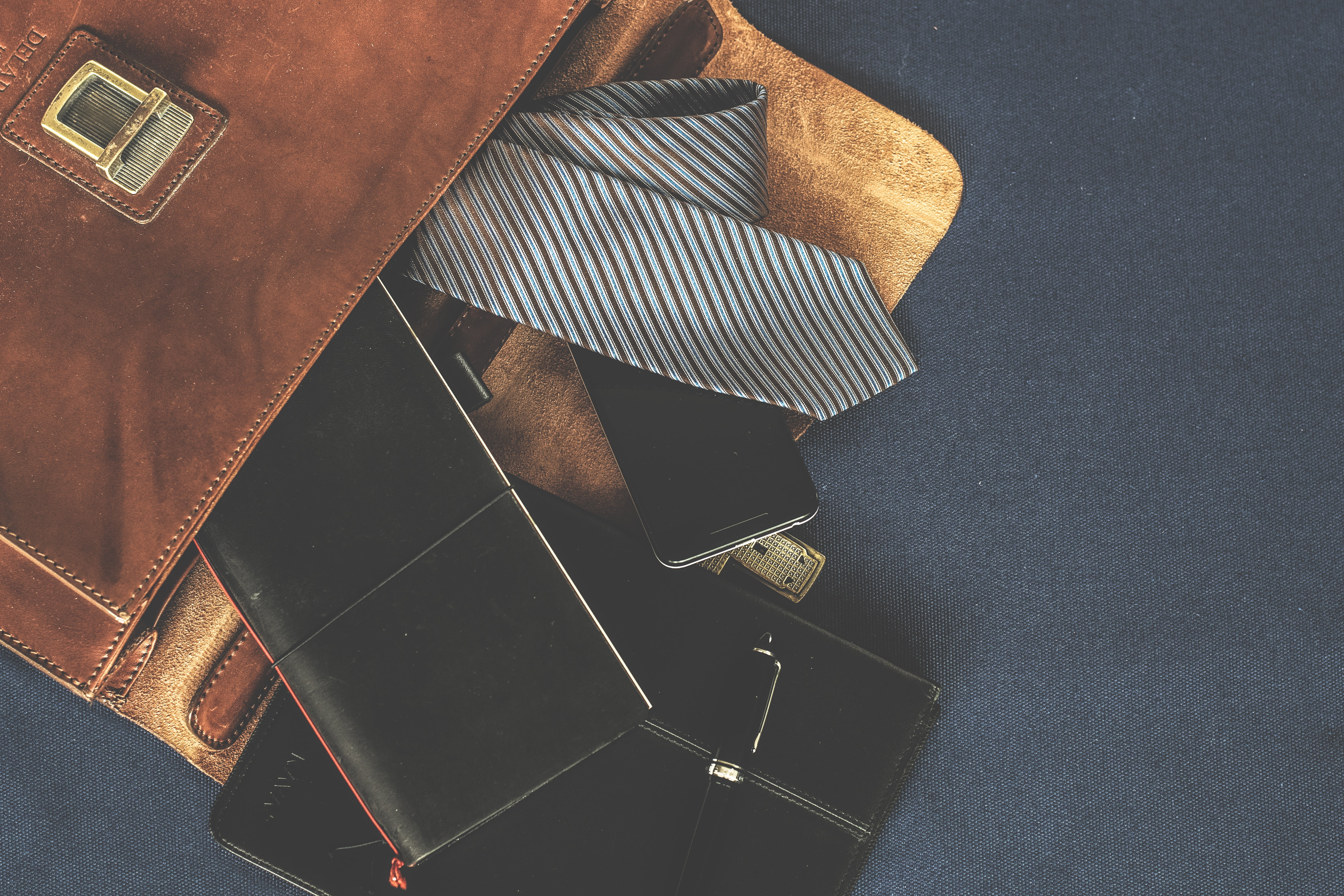 day, fashion, mens fashion, high angle view, real people, leather case, still life, formalwear, close-up, content, photo, studio shot, leather goods, long, HD Wallpaper