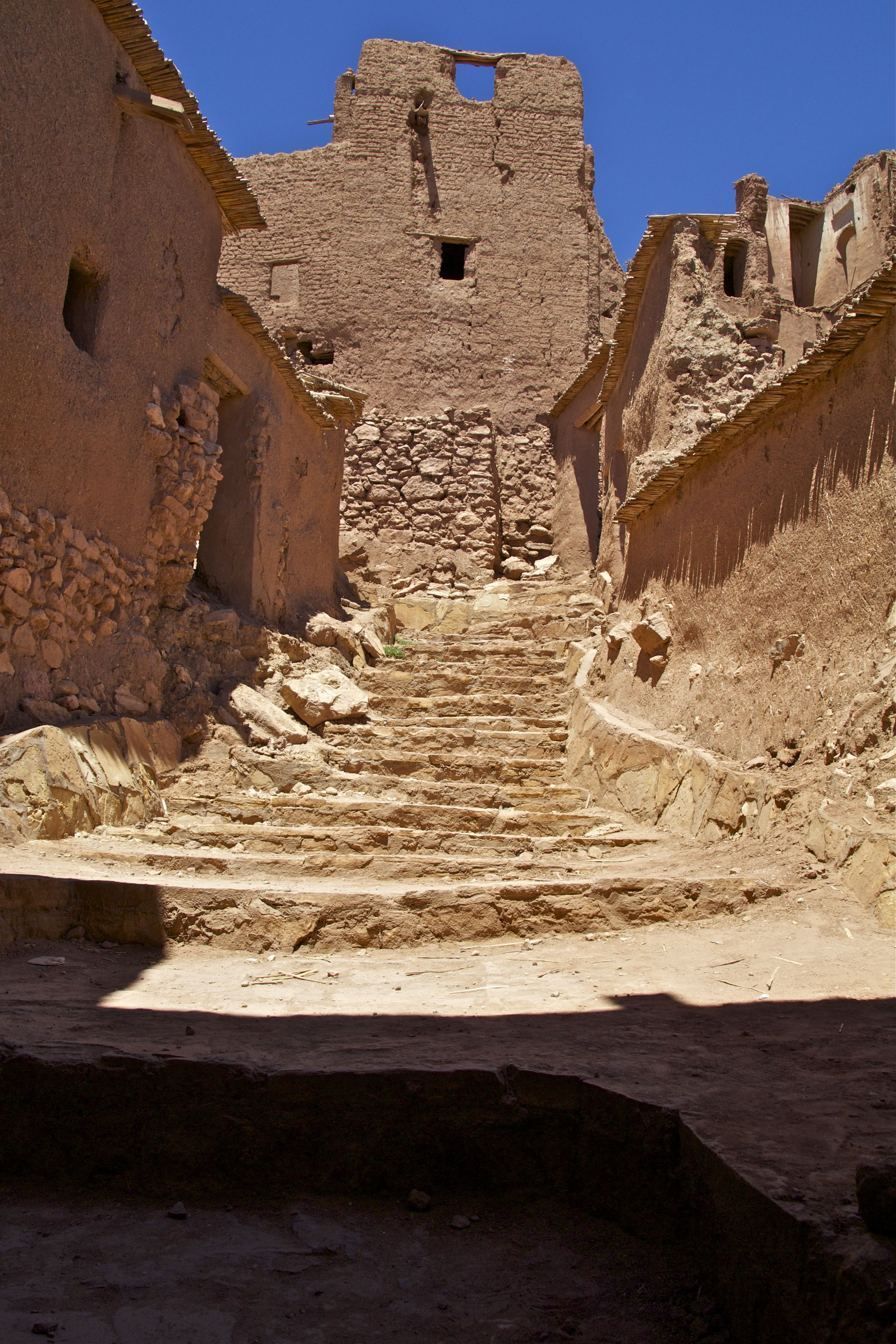 the past, solid, still life, arabic, kasbah, climate, archaeology, city, day, built structure, orient, old, ancient civilization, 4K, urban, stairs, no people, Phone HD Wallpaper
