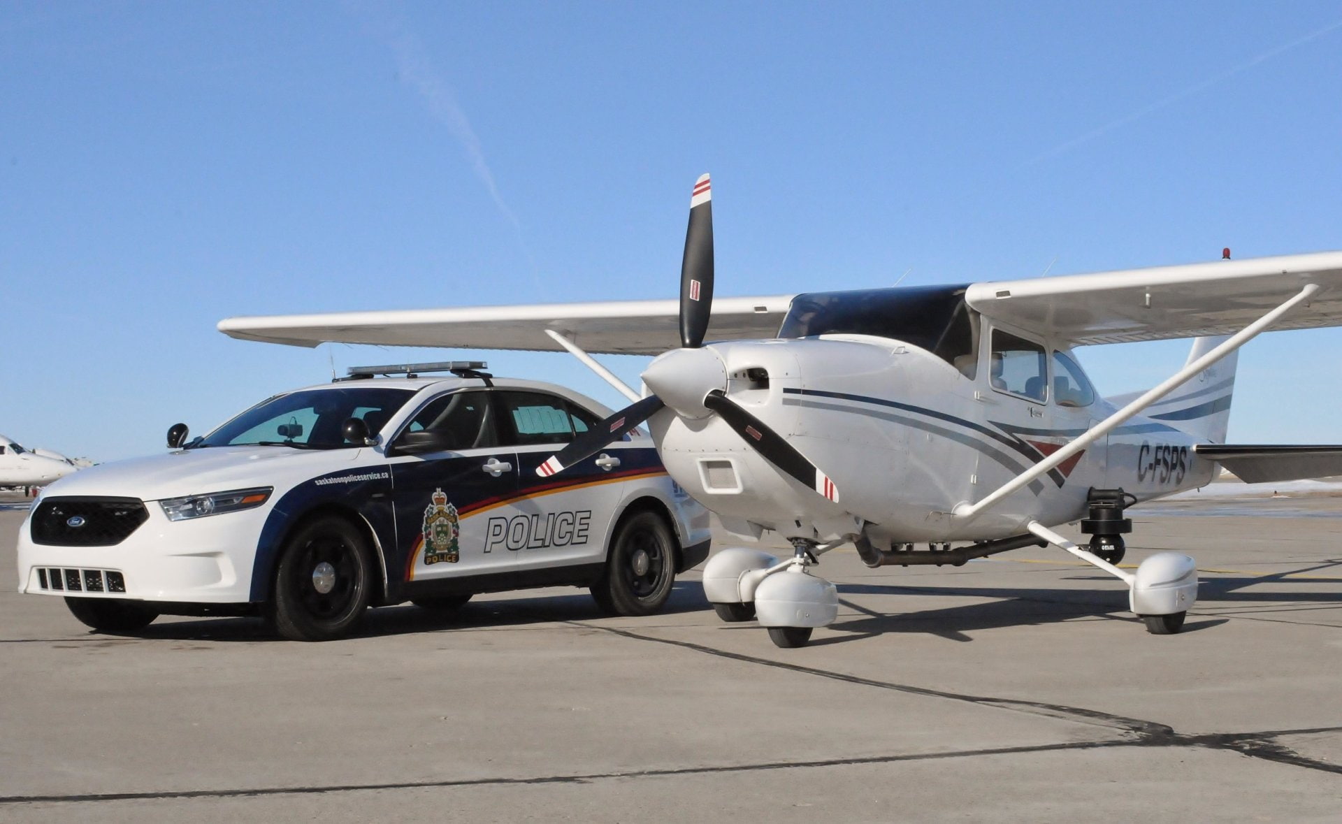 Cessna Skylane, Airplane, Aircraft, Ford, Vehicles, Police, 1080P, Car, HD Wallpaper