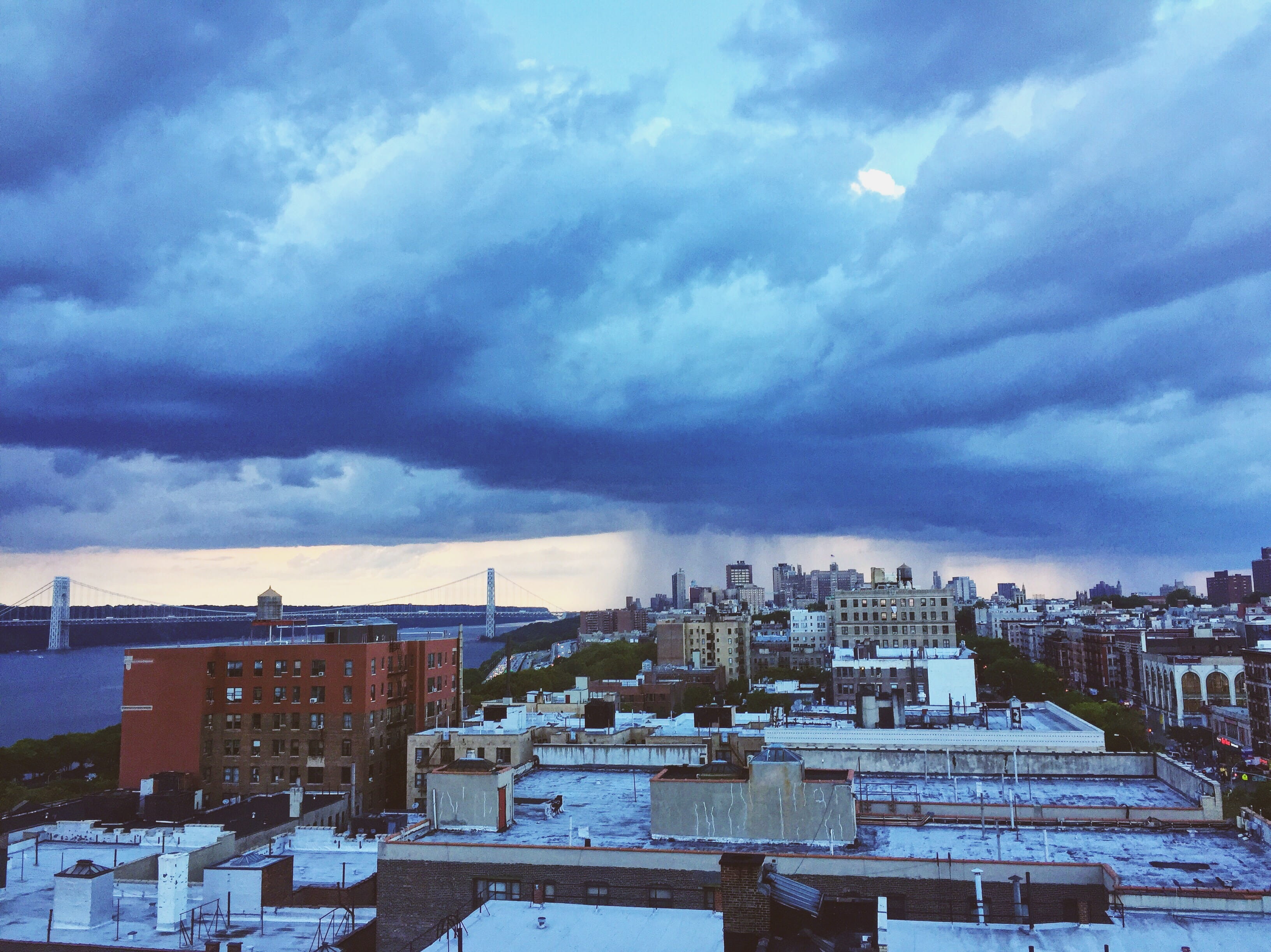 rain, 3501 broadway, 2K, building, office building exterior, winter, residential district, manhattan, cloud - sky, new york, storm, built structure, sky, HD Wallpaper