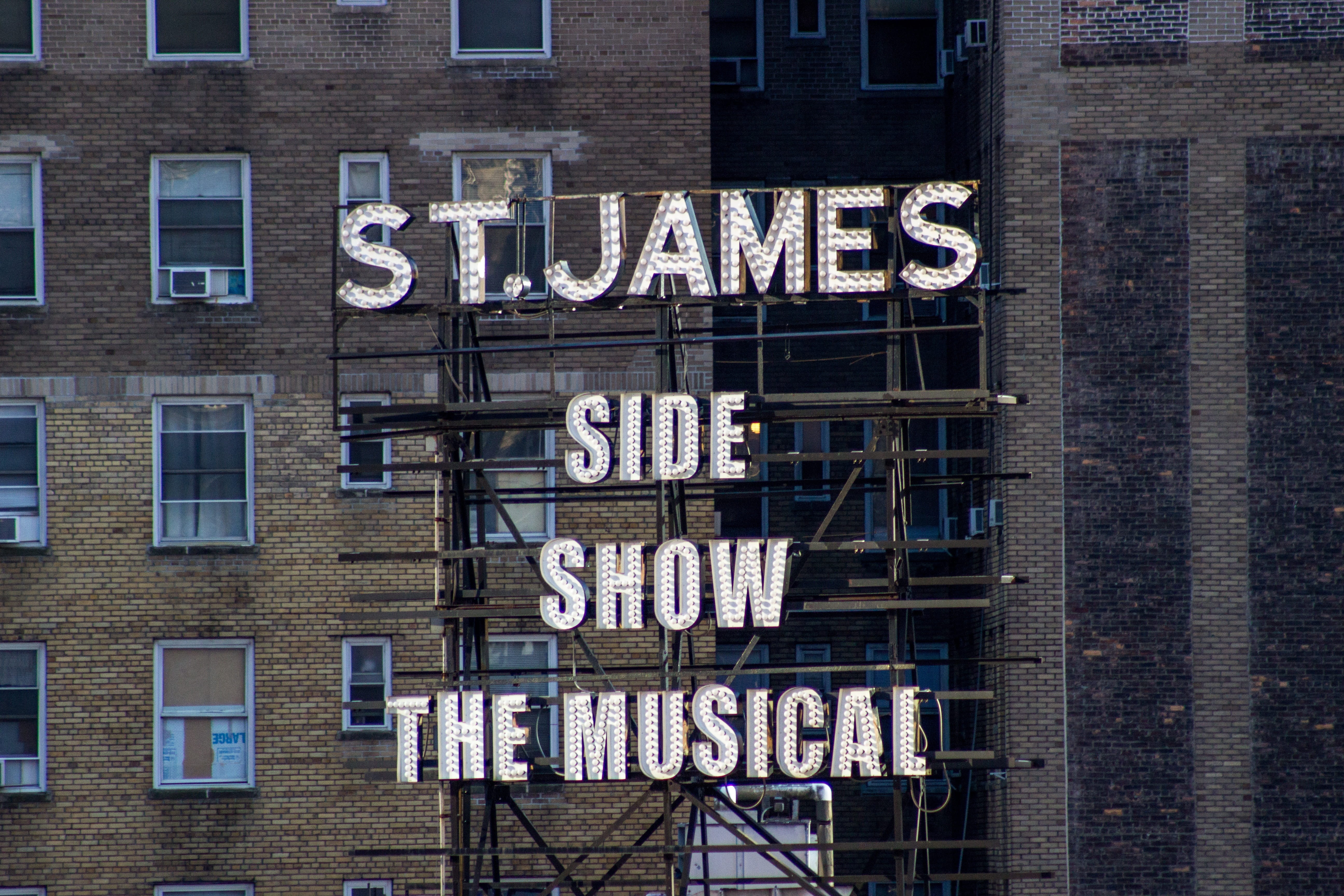 capital letter, st james, no people, built structure, travel, lights, day, architecture, broadway, america, 5K, text, information, usa, communication, HD Wallpaper