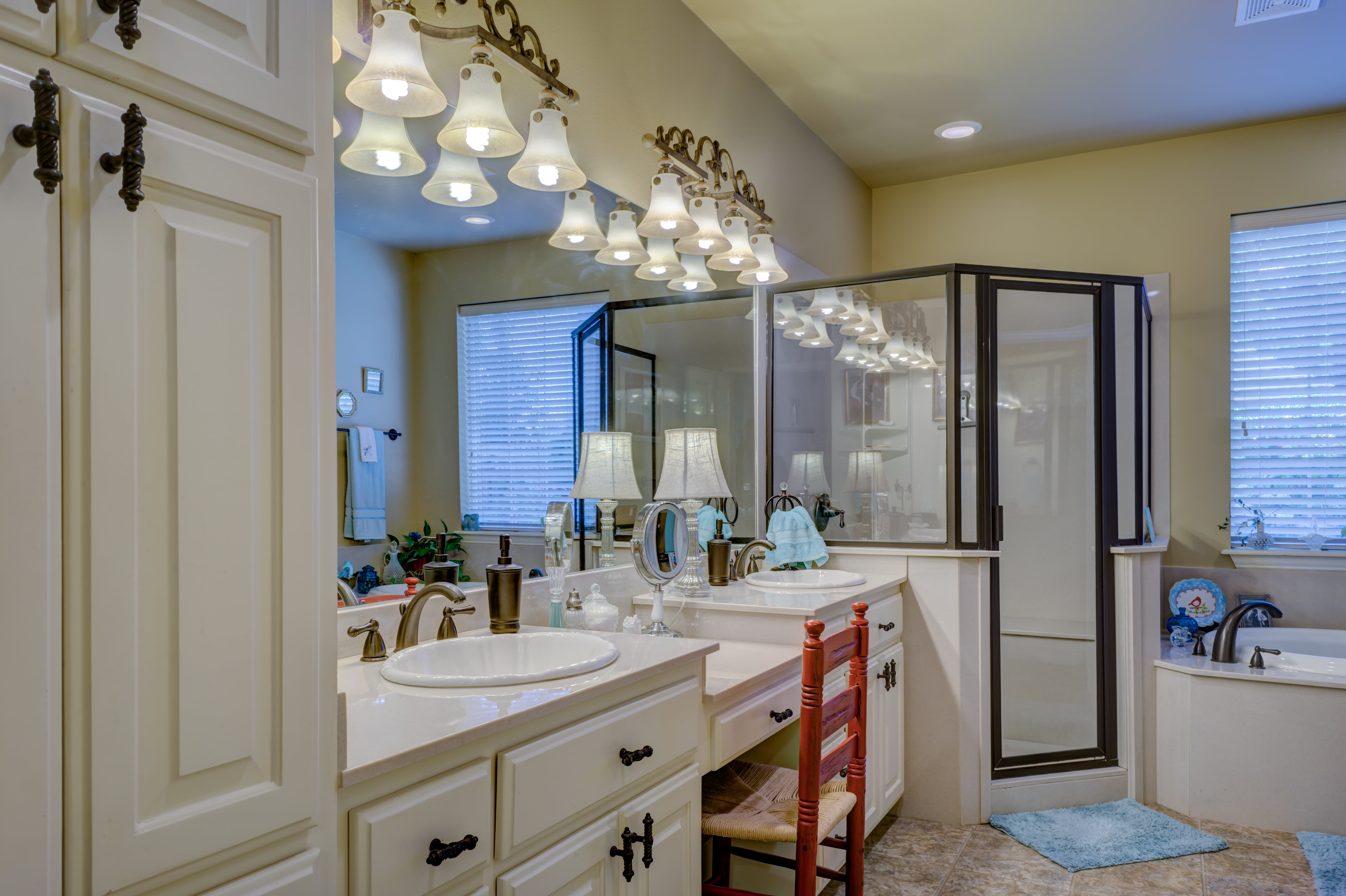 shower, 5K, floor, domestic bathroom, faucet, decor, mirror, tub, home showcase interior, design, absence, home interior, furniture, tiled floor, drawer, HD Wallpaper
