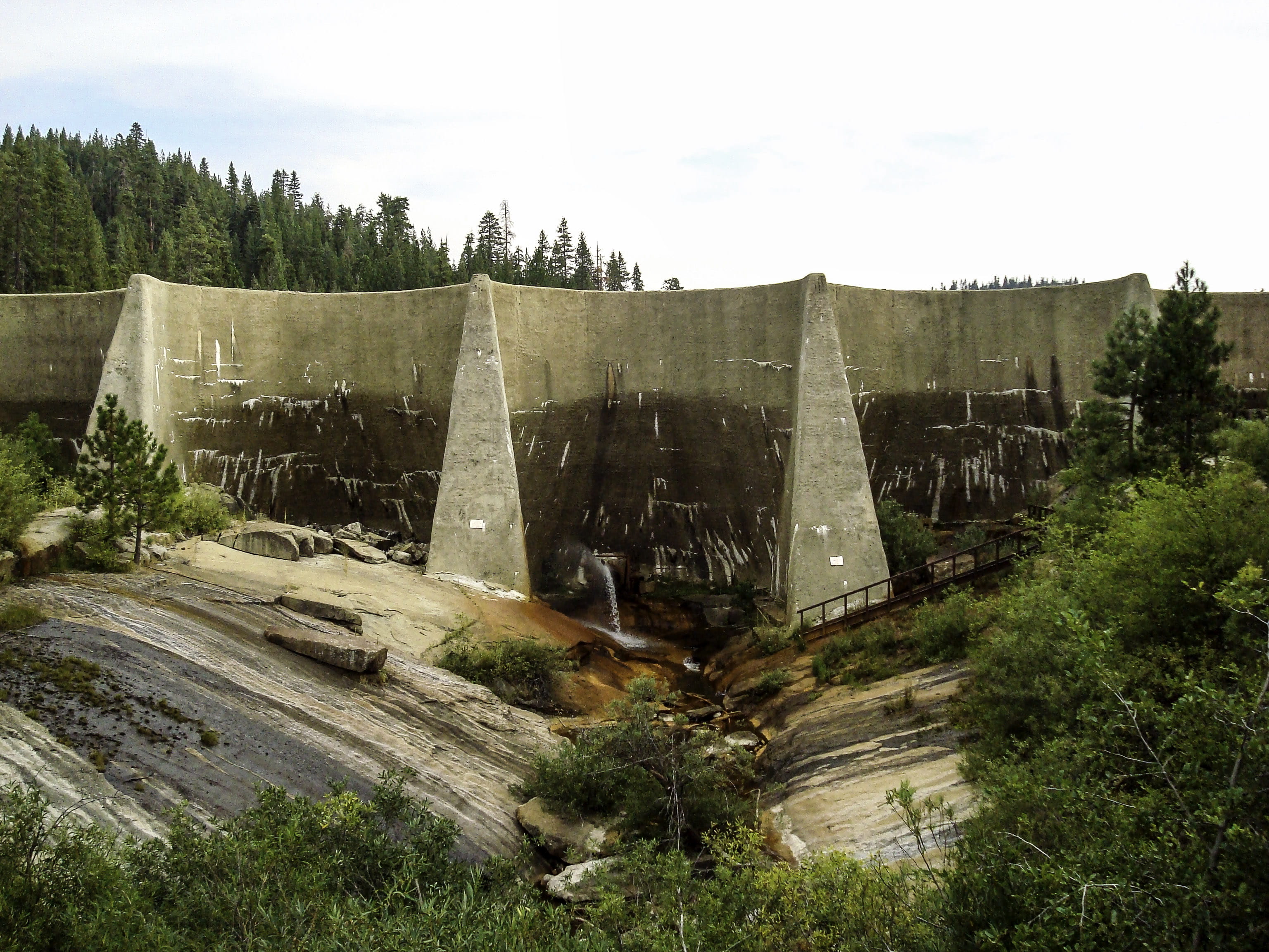 day, hume, architecture And Buildings, motion, scenics - nature, sequoia, flowing, United States, Hume Dam, flowing water, Sequoia National Park, fuel and power generation, HD Wallpaper
