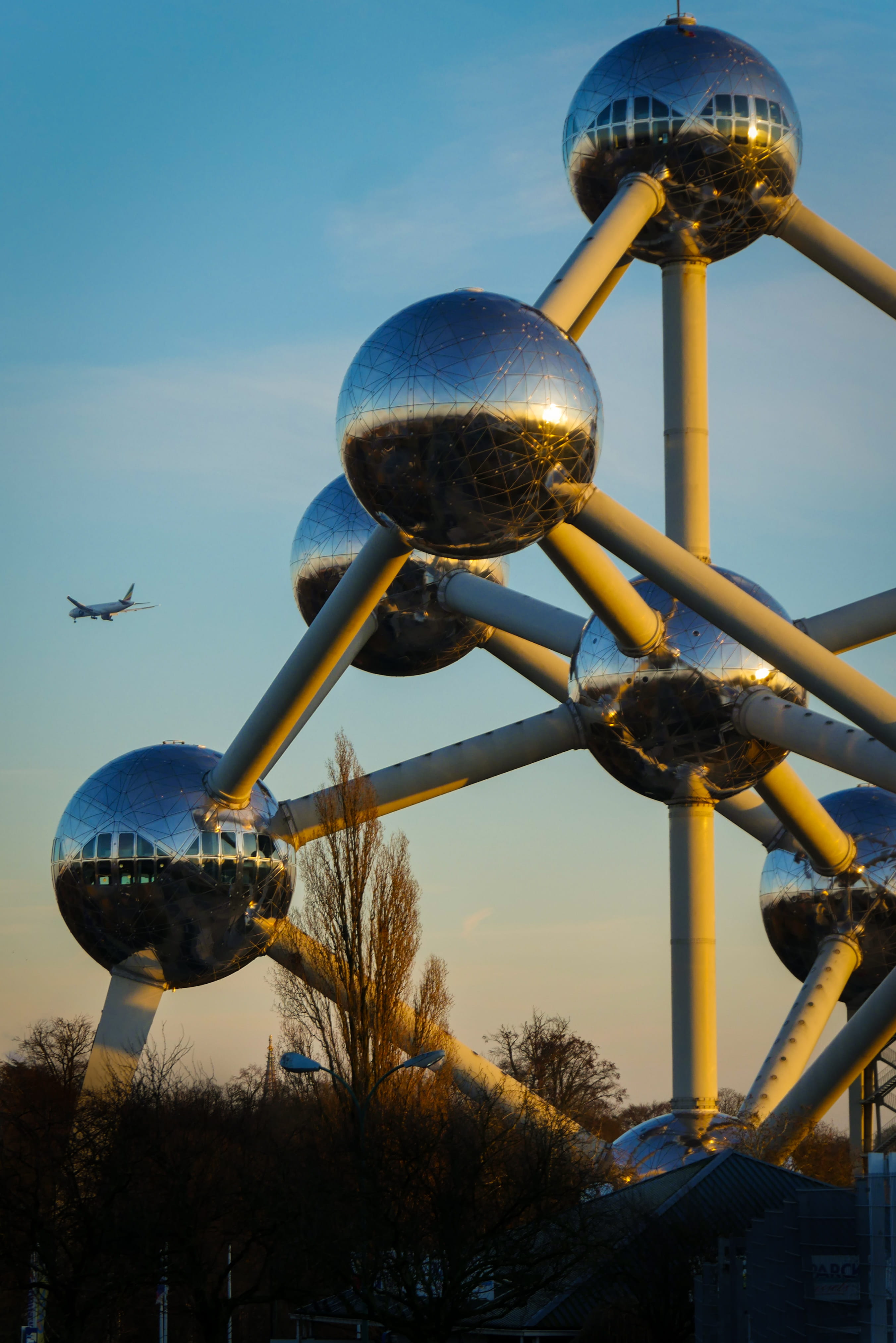lighting equipment, mode of transportation, helicopter, air vehicle, belgium, animal, amusement park, nature, outdoors, metal, clear sky, sky, play area, Phone HD Wallpaper