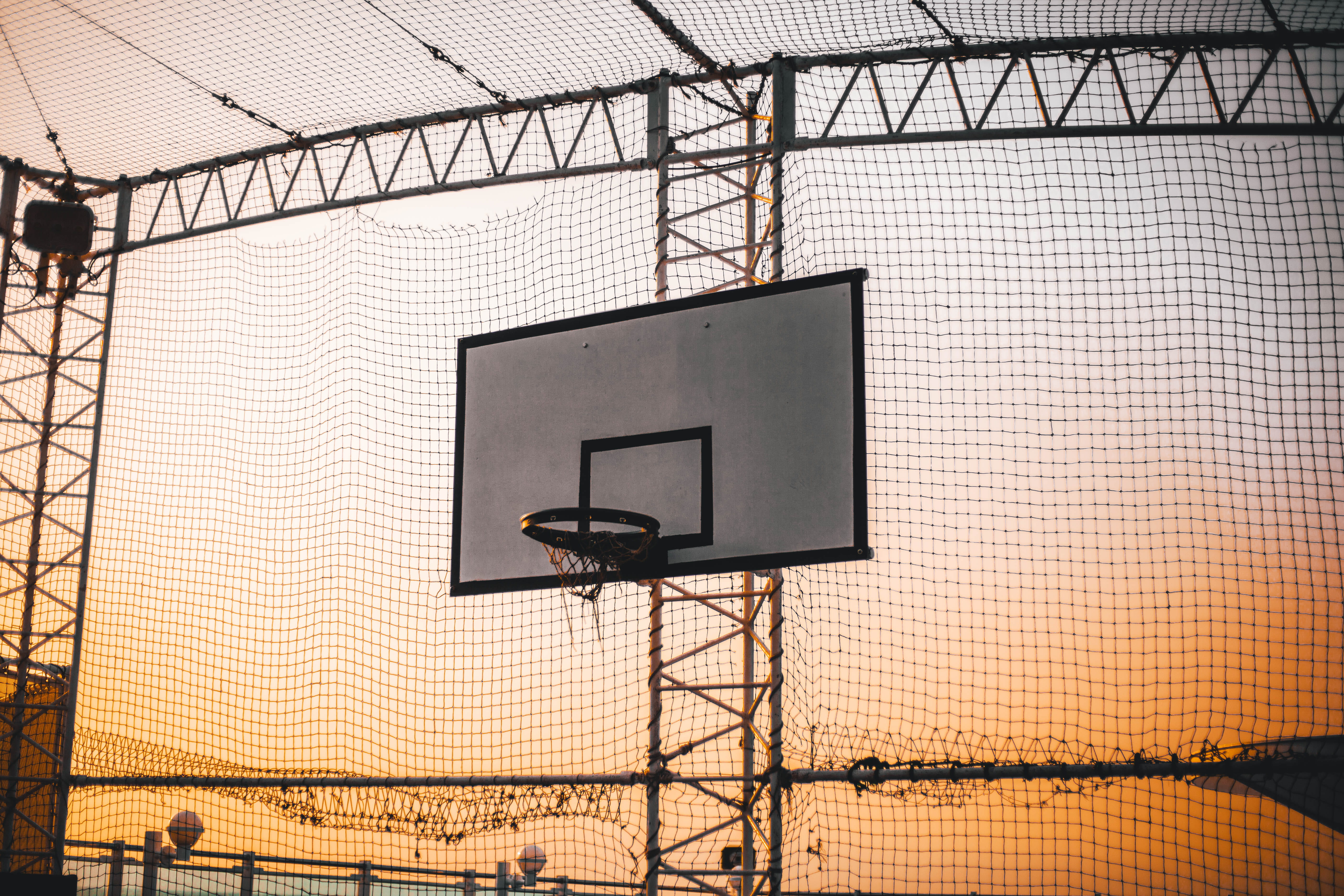 building exterior, ball, sky, outdoors, basketball hoop, team sport, interior design, basketball, low angle view, team, no people, orange, basketball - sport, HD Wallpaper