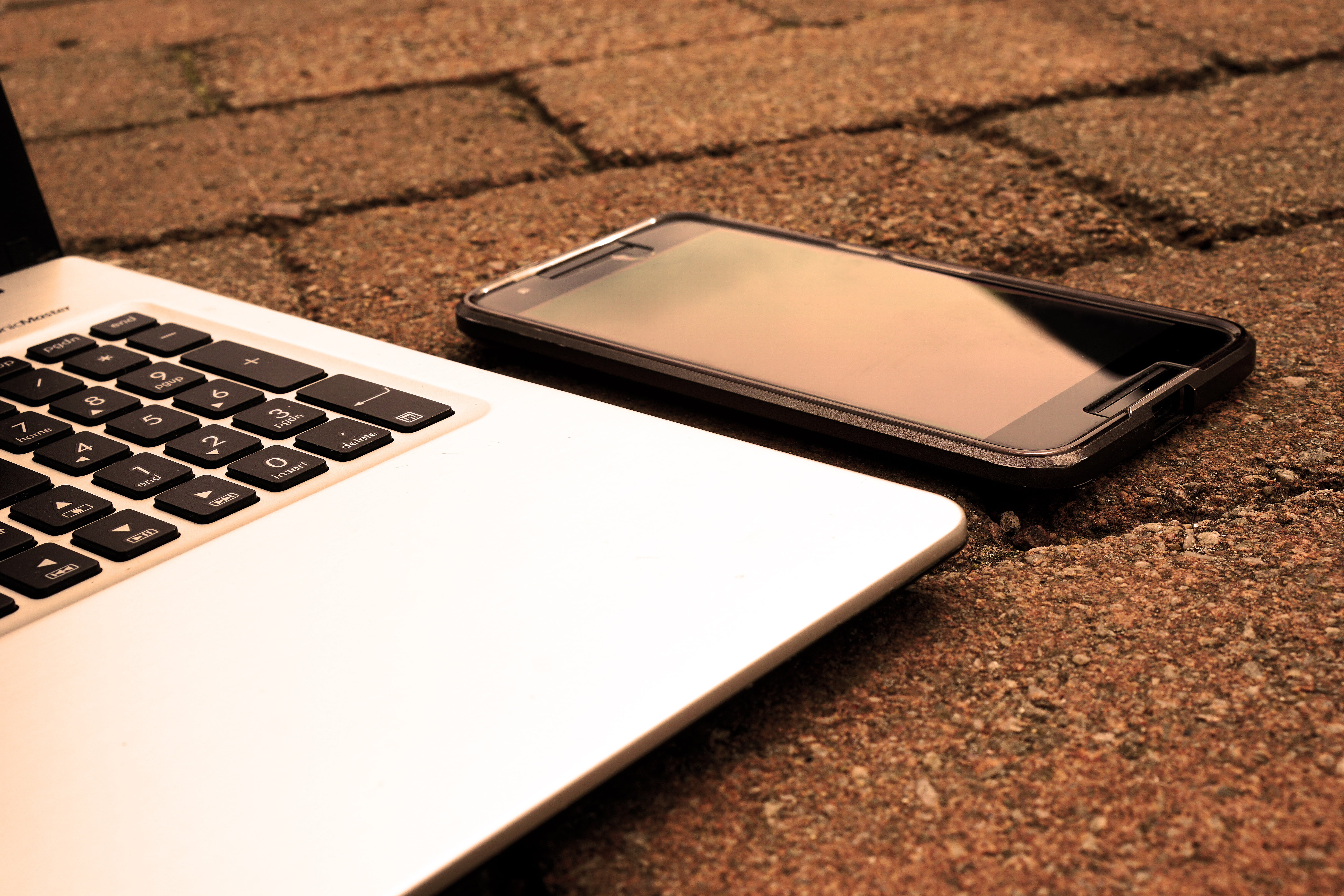 internet, android, global Communications, high angle view, screen, close-up, smartphone, keyboard, day, portability, telephone, pC, no People, wireless Technology, HD Wallpaper