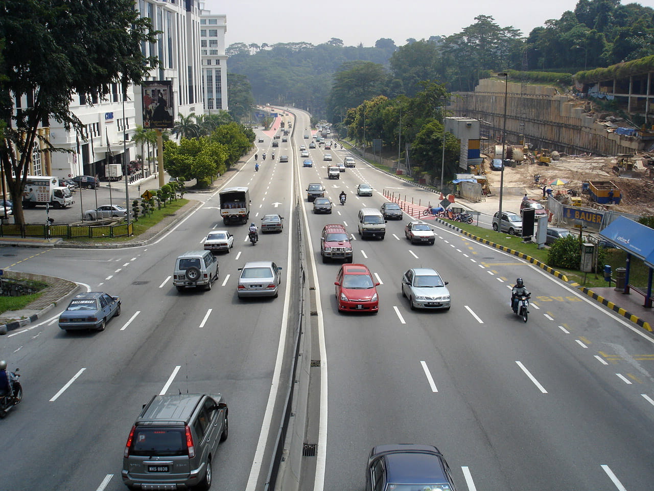 cars, roads, outdoors, land Vehicle, driving, Malaysia, urban Scene, transportation, Streets, sign, mode of Transport, asia, city, tree, symbol, lumpur, HD Wallpaper