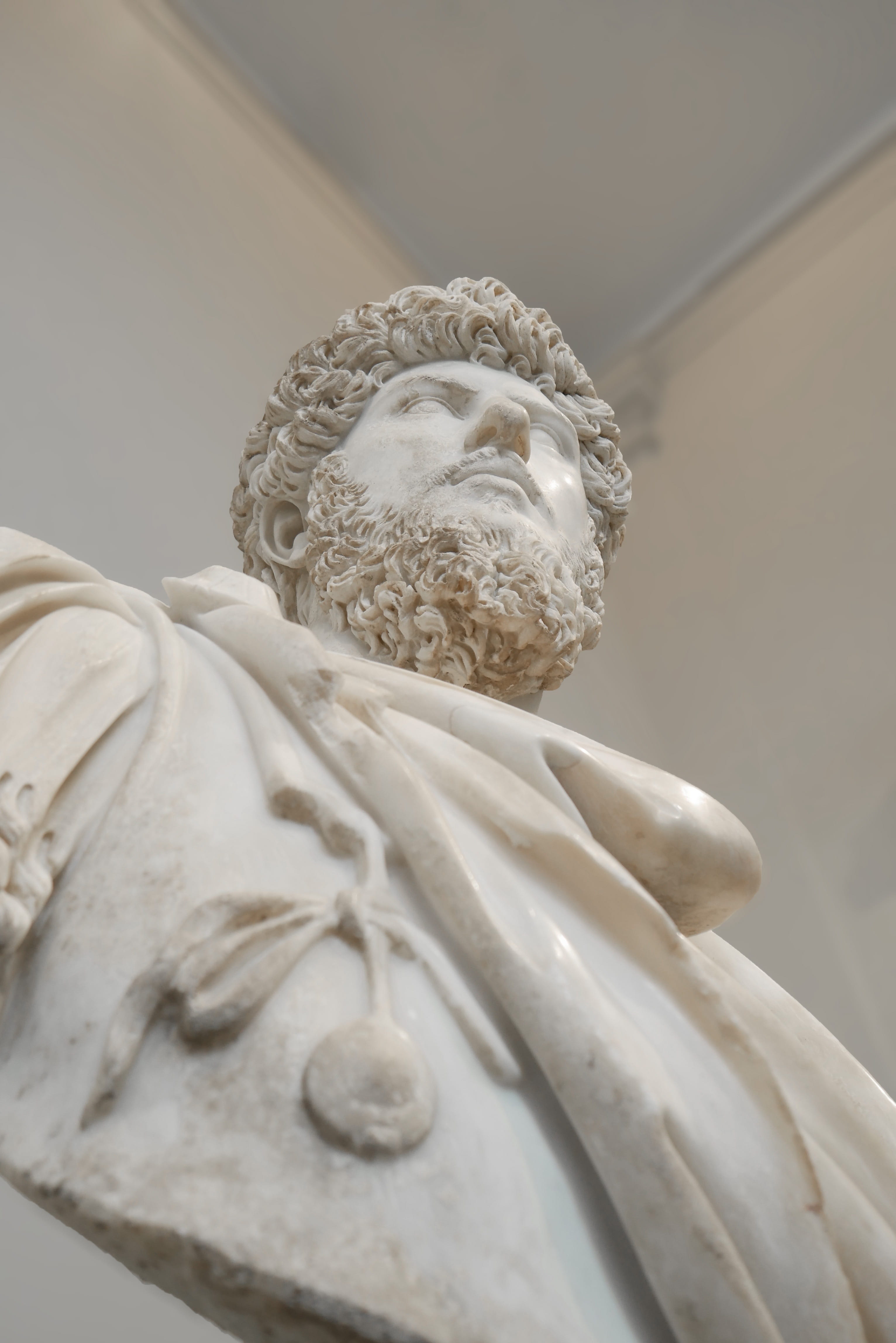 male likeness, spirituality, museum, history, indoors, 4K, religion, decoration, marble, female likeness, myth, no people, the past, greek, metropolitan museum of art, Phone HD Wallpaper