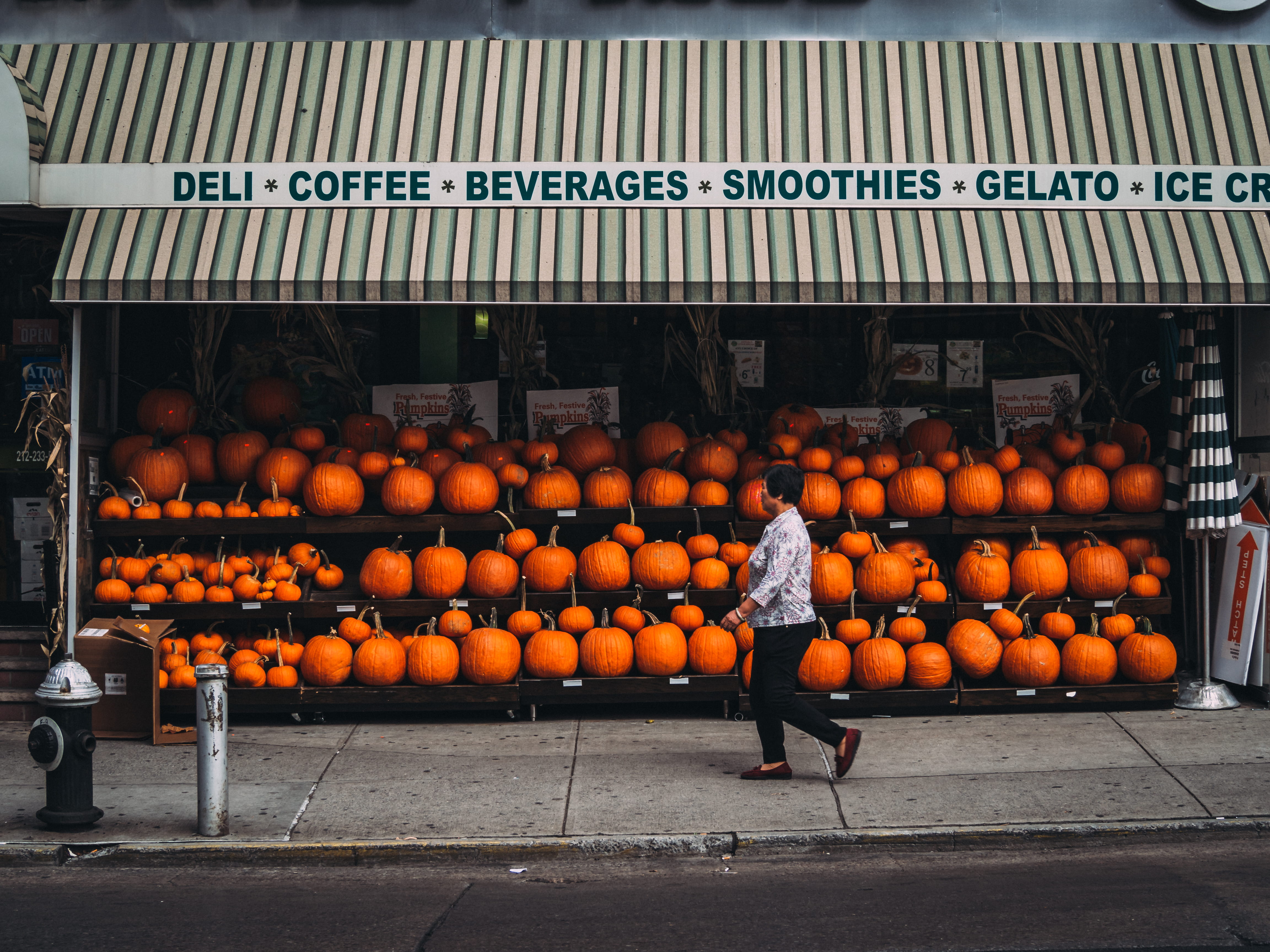 rear view, along, day, abundance, store, pumpkin, food, gourd, men, woman, vegetable, freshness, occupation, architecture, 4K, real people, orange, walking, HD Wallpaper