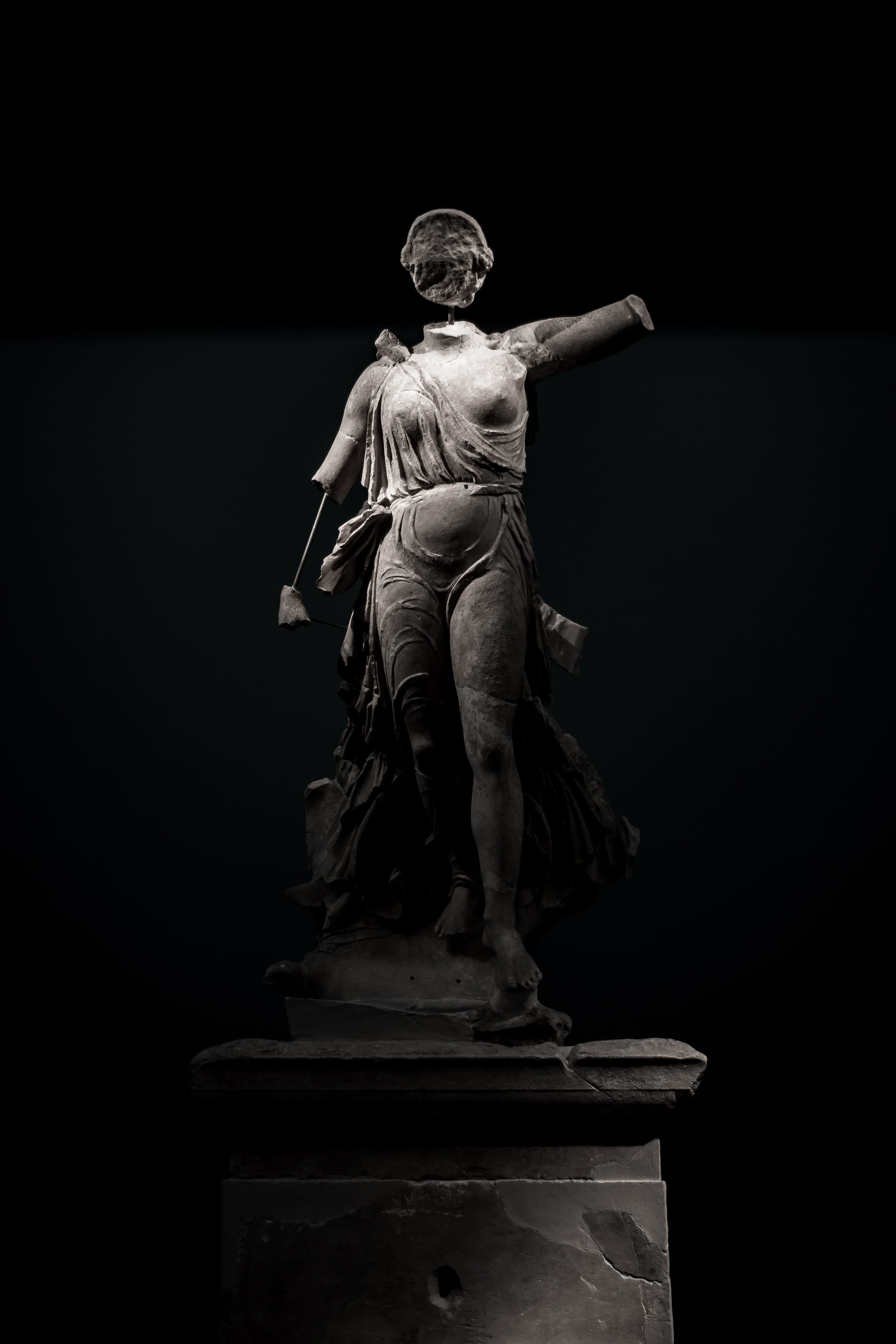 art, craft, olympia, creativity, dark, full length, ruin, indoors, greece, archea olimpia, male likeness, studio shot, human representation, sculpture, Phone HD Wallpaper