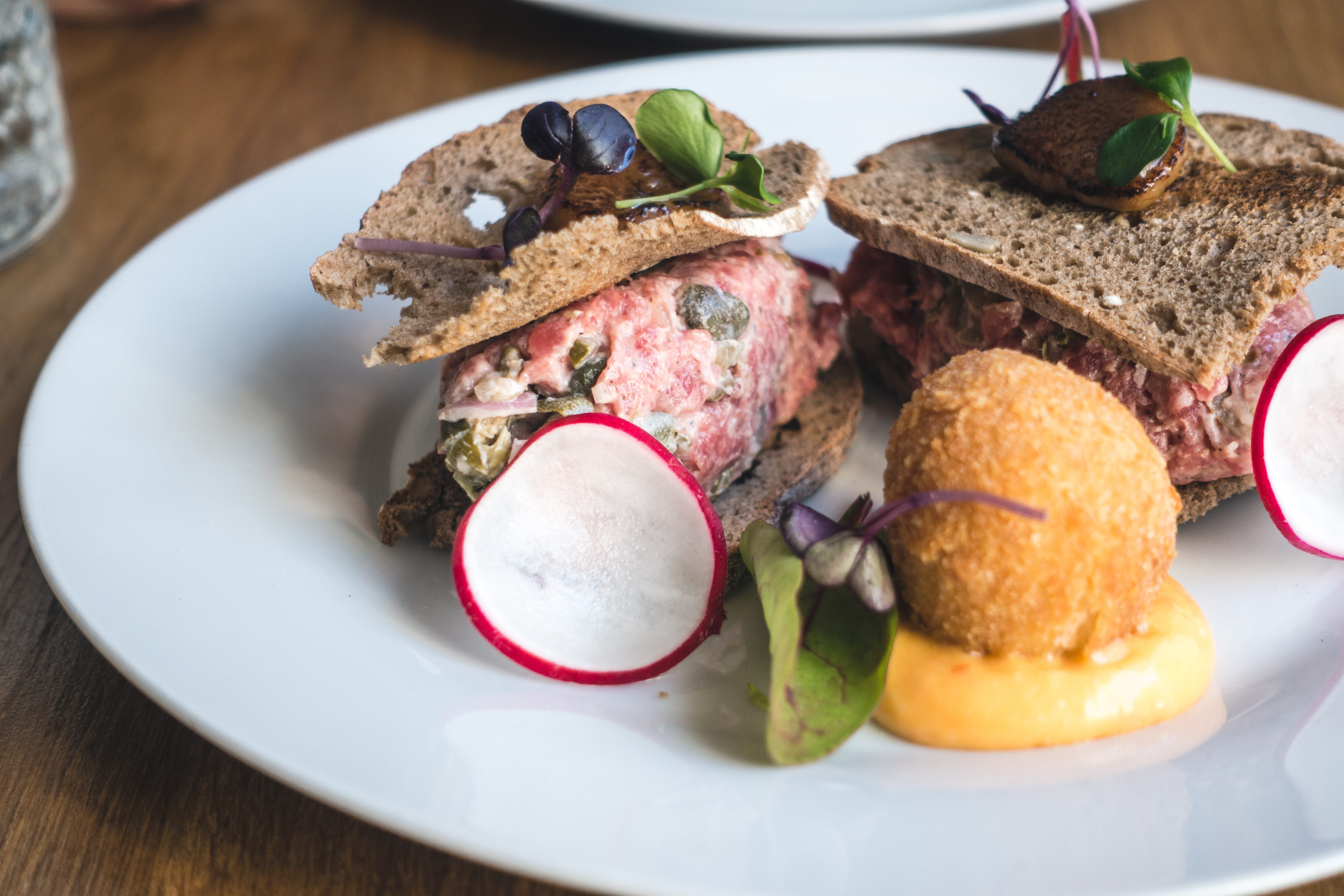 tartare, food and drink, Fancy, dessert, meal, sandwich, bread, still life, no people, eating out, restaurant, snack, close up, garnish, steak, close-up, HD Wallpaper