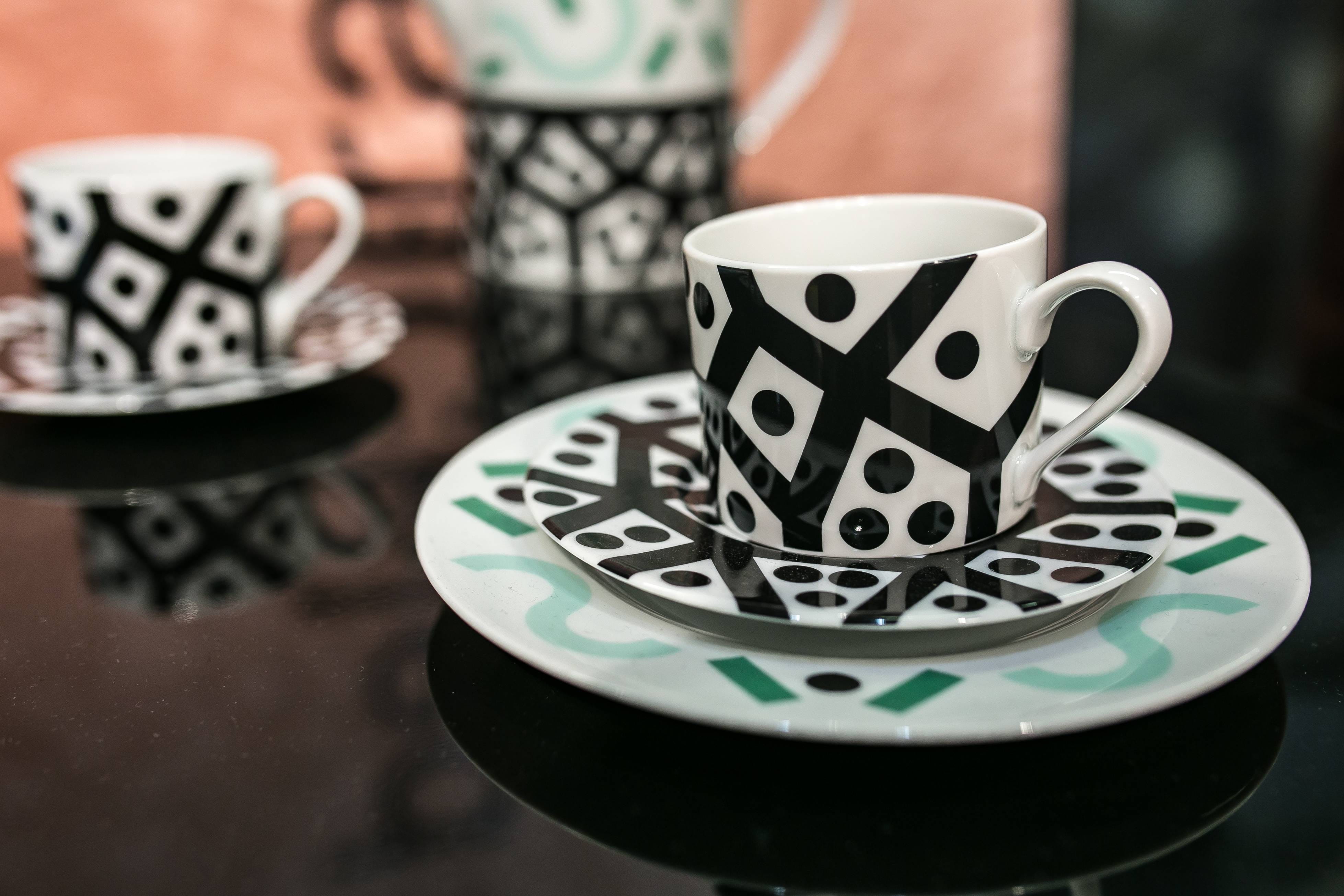 refreshment, focus on foreground, mug, luck, saucer, cafe, cup, cappuccino, breakfast, coffee, coffee Cup, close-up, design, indoors, 4K, coffee - Drink, HD Wallpaper