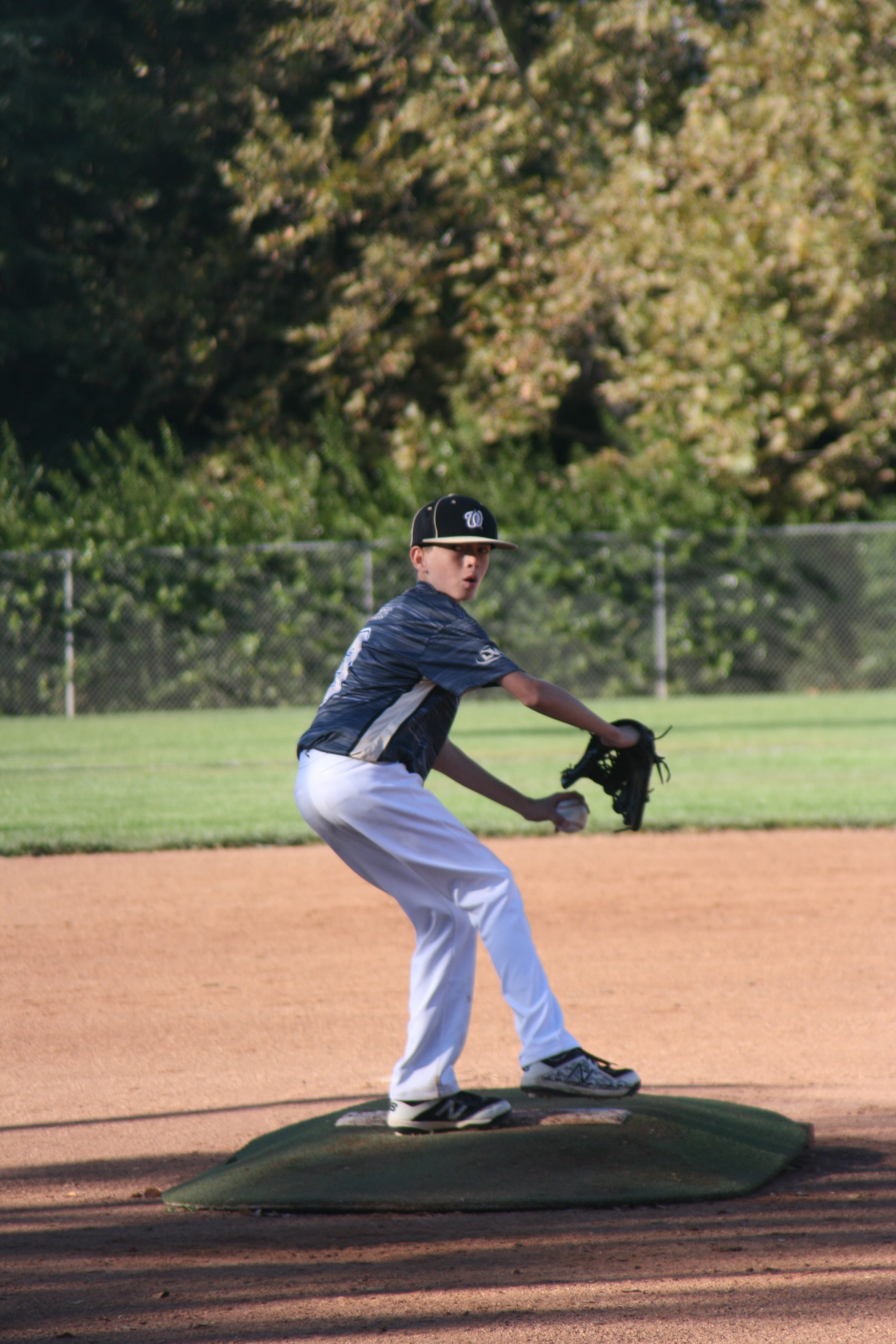 headwear, full length, outdoors, throwing, play, league, action, plant, real people, sport, baseball, mitt, lifestyles, pitcher, ball, baseball - sport, Phone HD Wallpaper