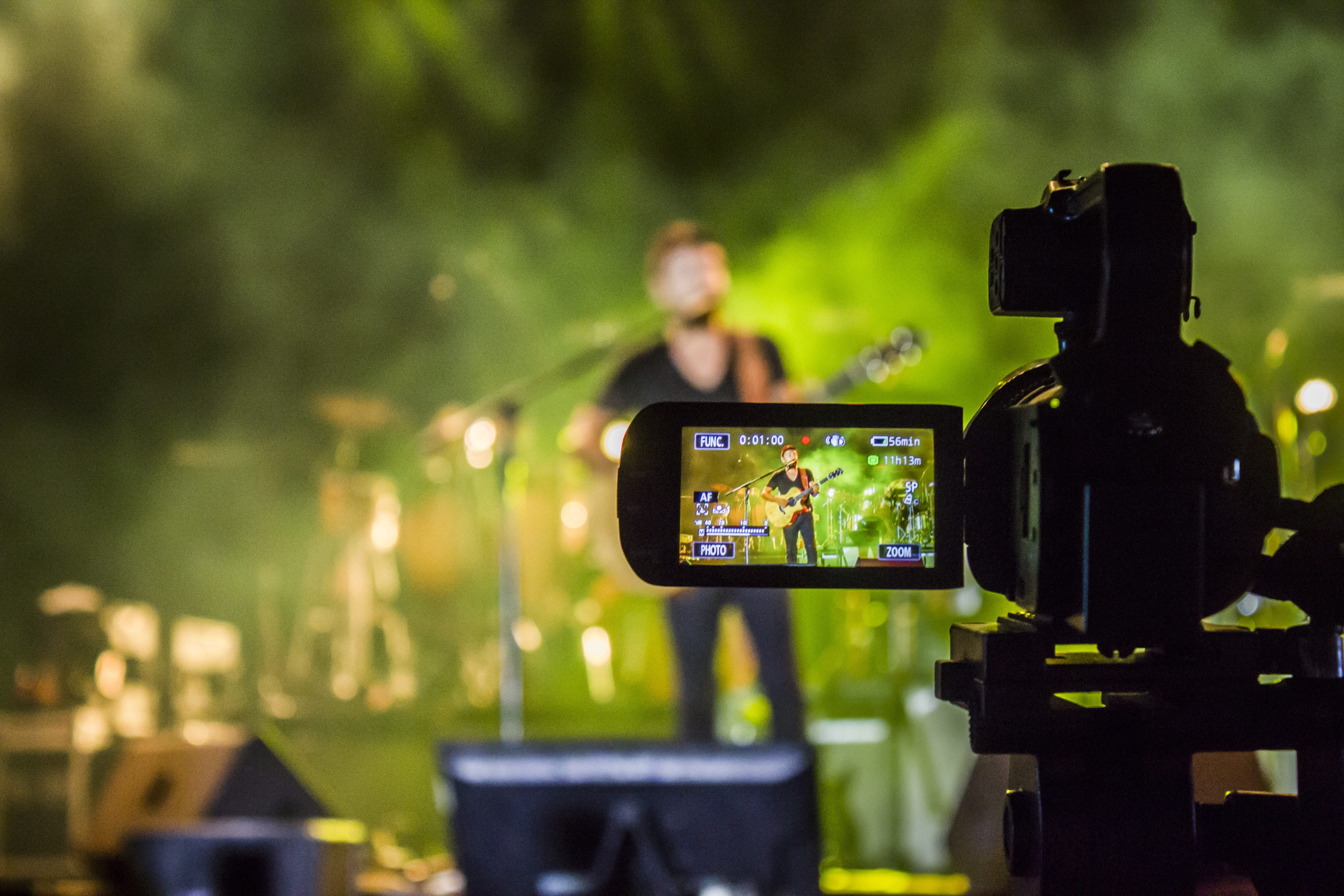 occupation, stage, arts culture and entertainment, people, lens, cinema, team, technology, monitor, green color, tv, entertainment, wireless technology, HD Wallpaper