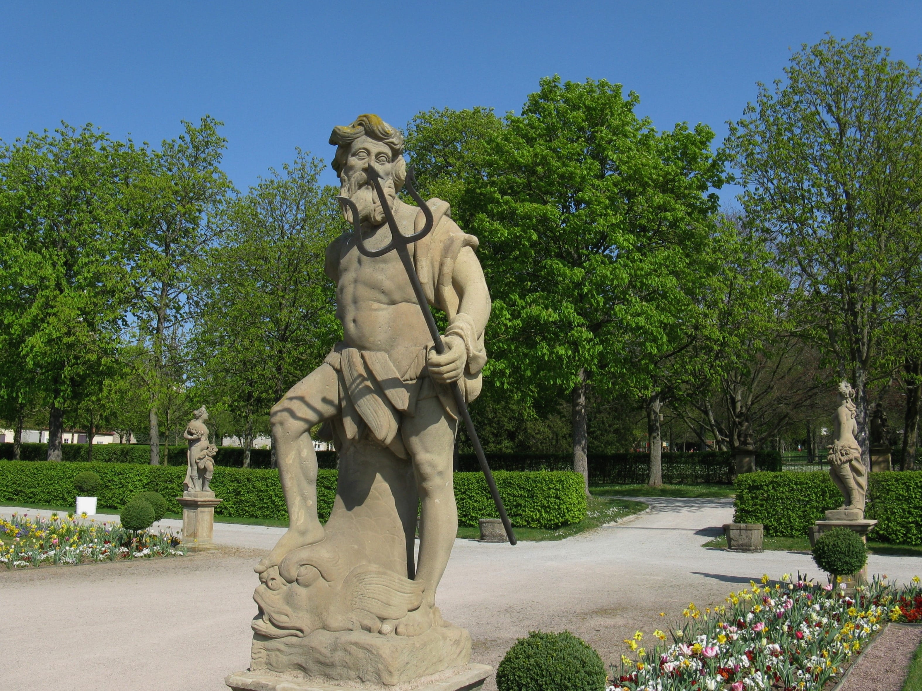 craft, castle, park, nature, Artwork, male likeness, tree, monument, neptune, growth, Stone, artists, out, steinmetz, 2K, human representation, schlossgarten, HD Wallpaper