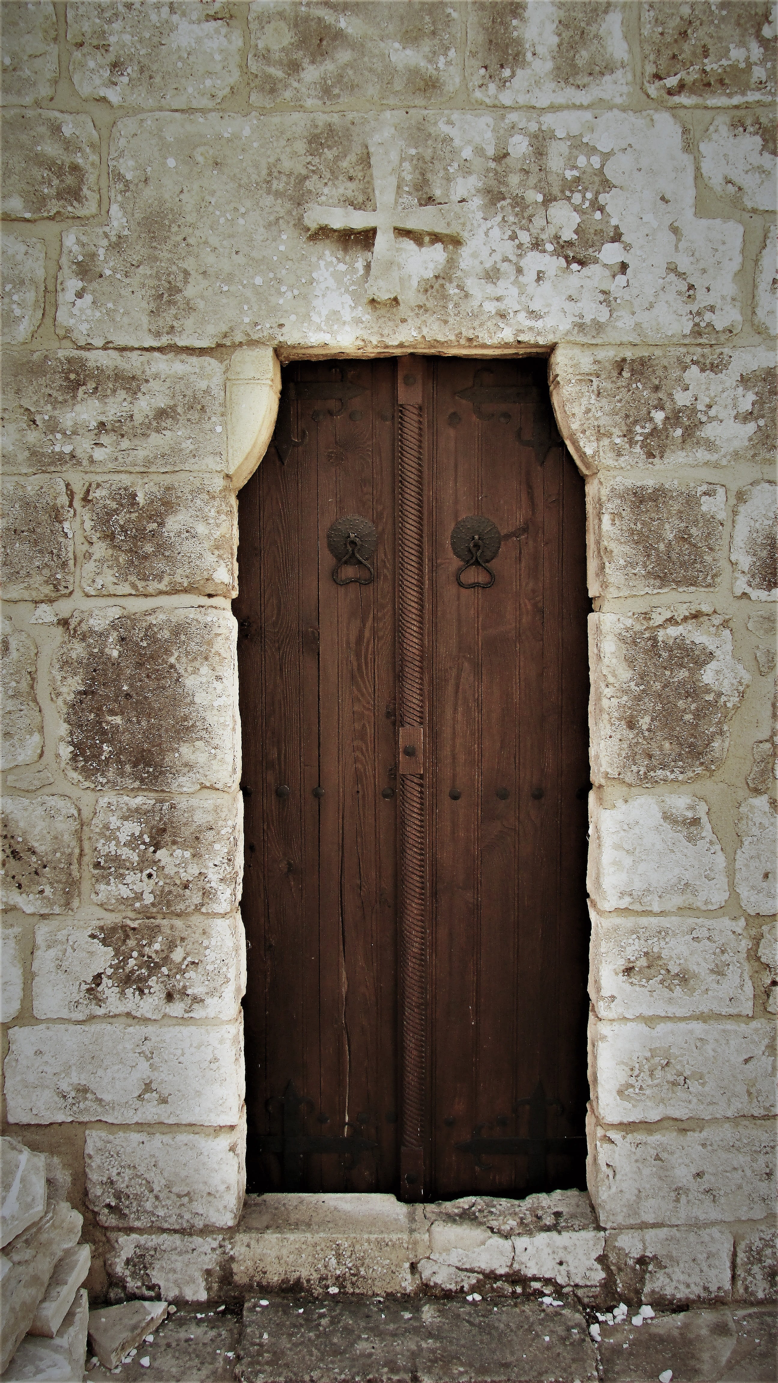 gate, ayia napa, built Structure, building, architecture, cyprus, day, 4K, safety, Entrance, weathered, outdoors, ayia varvara, Wooden, stone wall, ancient, Phone HD Wallpaper