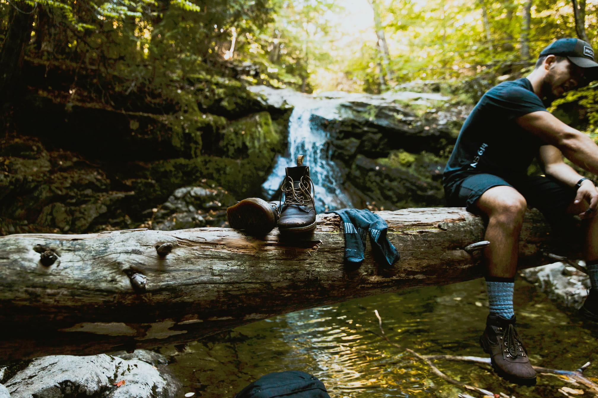 men, lifestyles, outdoors, rock - object, woods, nature, people, real people, boots, solid, hike, adult, millennials, casual clothing, motion, river, water, HD Wallpaper