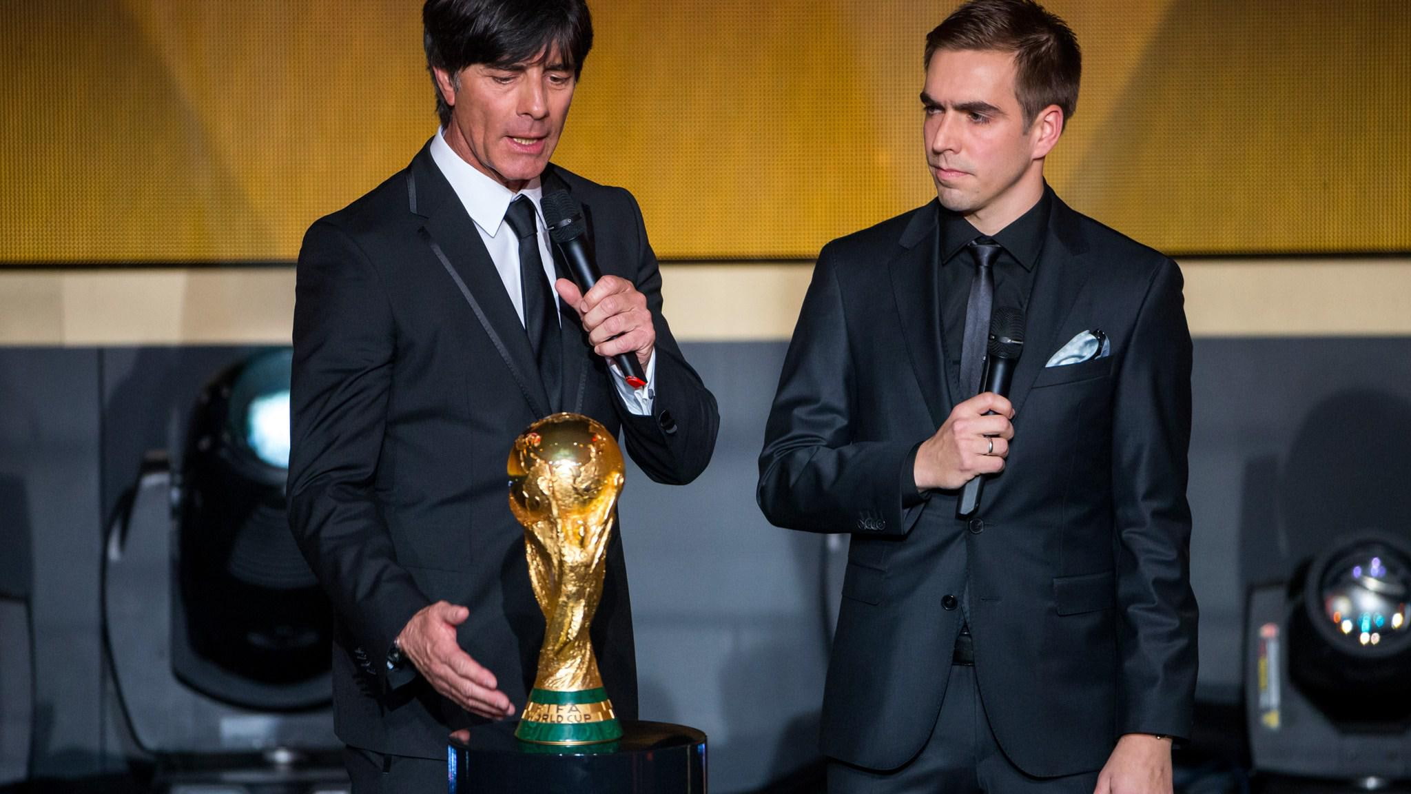 outfit, football, black, ballon dor, speak, fifa, national, joachim, l, philipp lahm, joachim loew, lahm, head, loew, 2015, coach, men, german, s, coat, HD Wallpaper