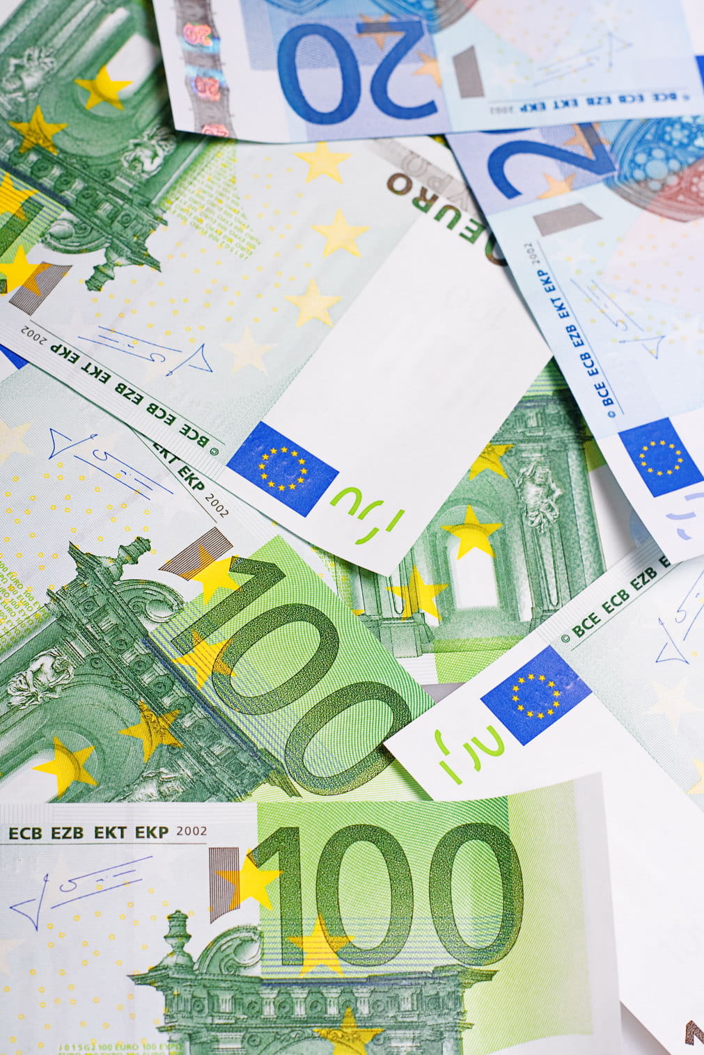 crisis, economy, variation, savings, close-up, large group of objects, full frame, banknotes, cash, closeup, choice, wealth, euro, 720P, still life, finance, Phone HD Wallpaper