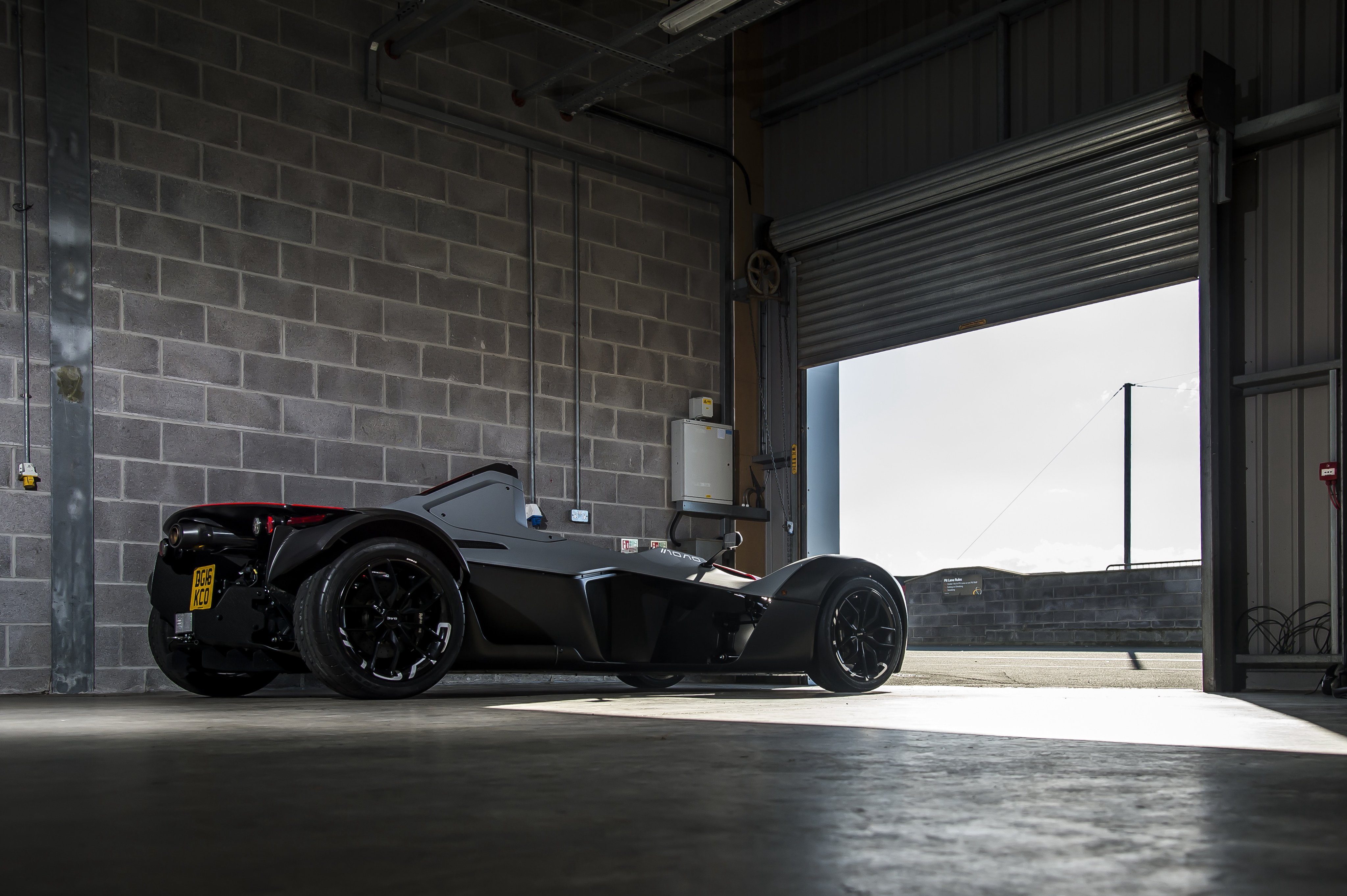 cars, bac, mono, 2011, 4K, HD Wallpaper