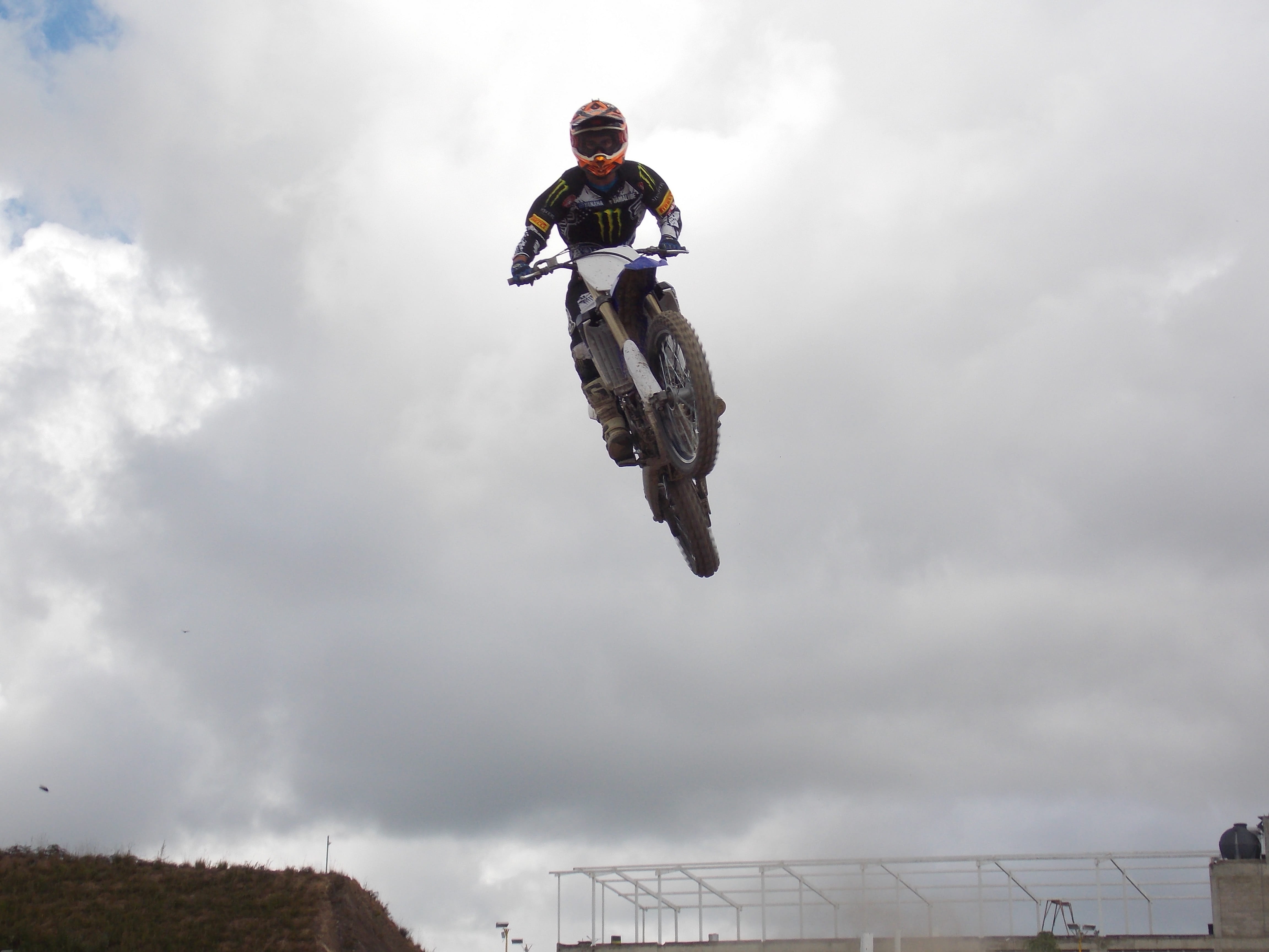 competition, risk, 4K, jump, outdoors, extreme sports, real people, path, men, adventure, occupation, leisure activity, low angle view, mountain, one person, HD Wallpaper