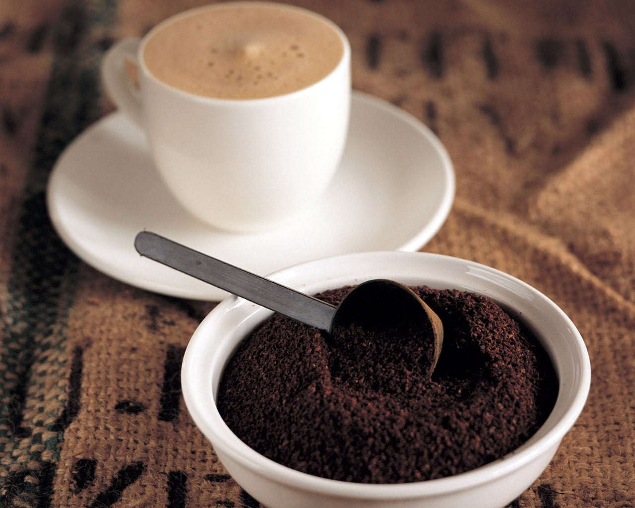 coffee, teaspoon, cup, coffee - drink, hot drink, ground coffee, eating utensil, close-up, spoon, kitchen utensil, food and drink, mug, ground - culinary, HD Wallpaper