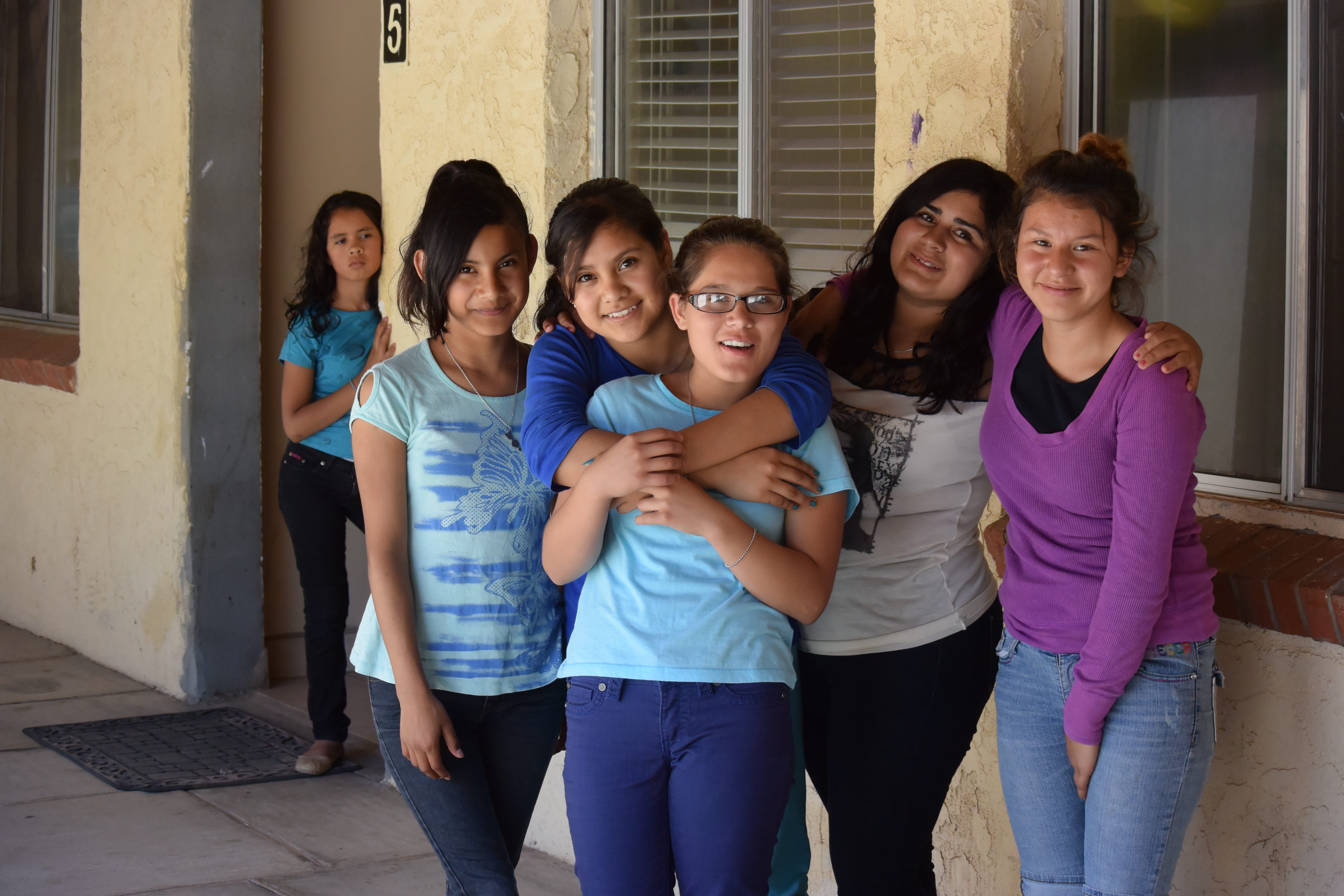 mexico, standing, child, girls, vicente guerrero, real people, females, sister, three quarter length, childhood, boys, happiness, architecture, building, HD Wallpaper