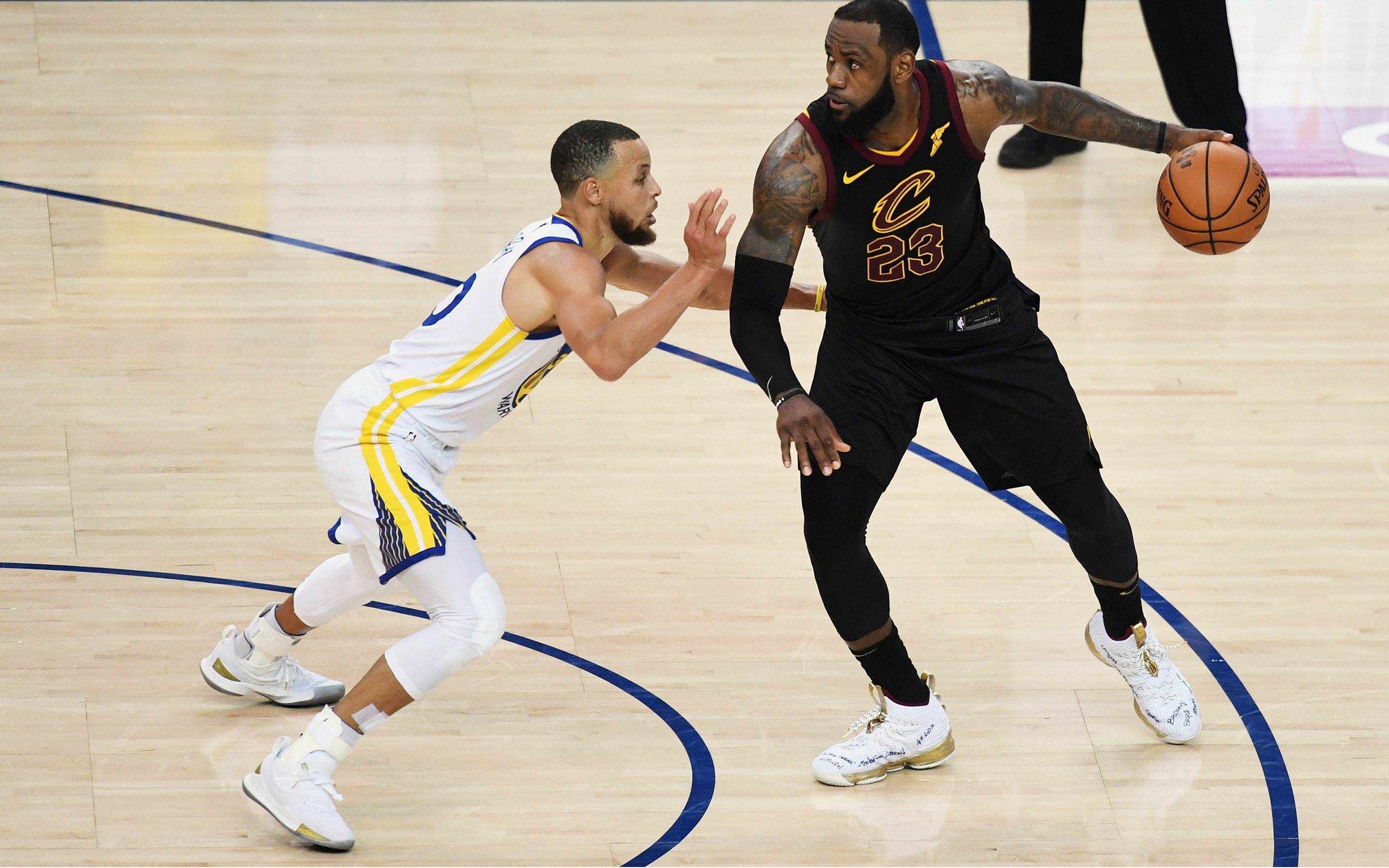 teenager, young men, motion, 2K, lebron, competition, playing, nba, men, finals, two people, sportsman, wood, court, lifestyles, leisure activity, james, HD Wallpaper