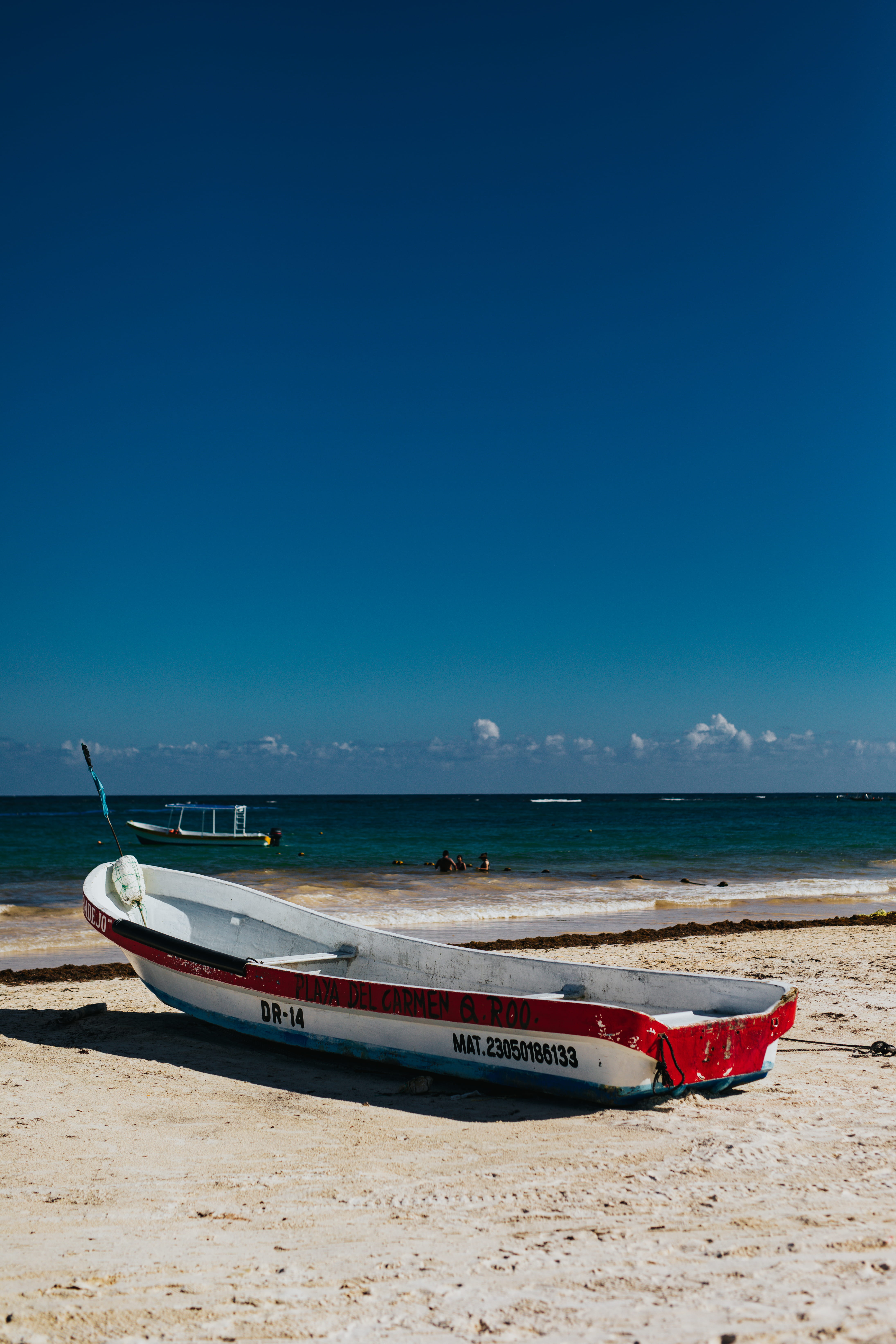 boat, daytime, mode of transportation, sea, sand, moored, white, watercraft, row, 5K, horizon over water, land, nautical vessel, sky, nature, scenics - nature, Phone HD Wallpaper