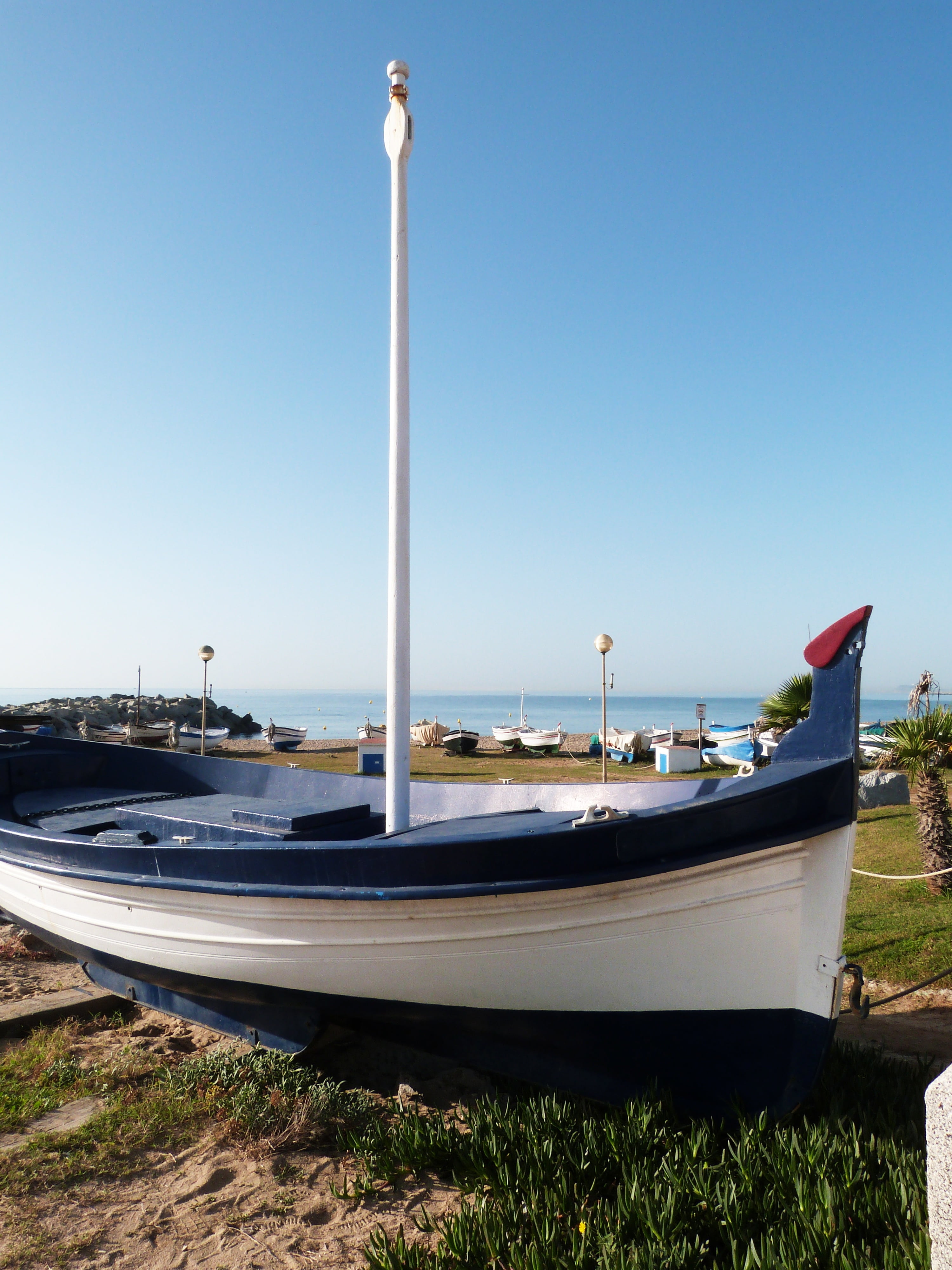 copy space, maresme, barca, catalonia, sailing boat, costa, sand, moored, 4K, day, barcelona, pole, travel, outdoors, nature, sky, sun, water, blue, sailing, Phone HD Wallpaper