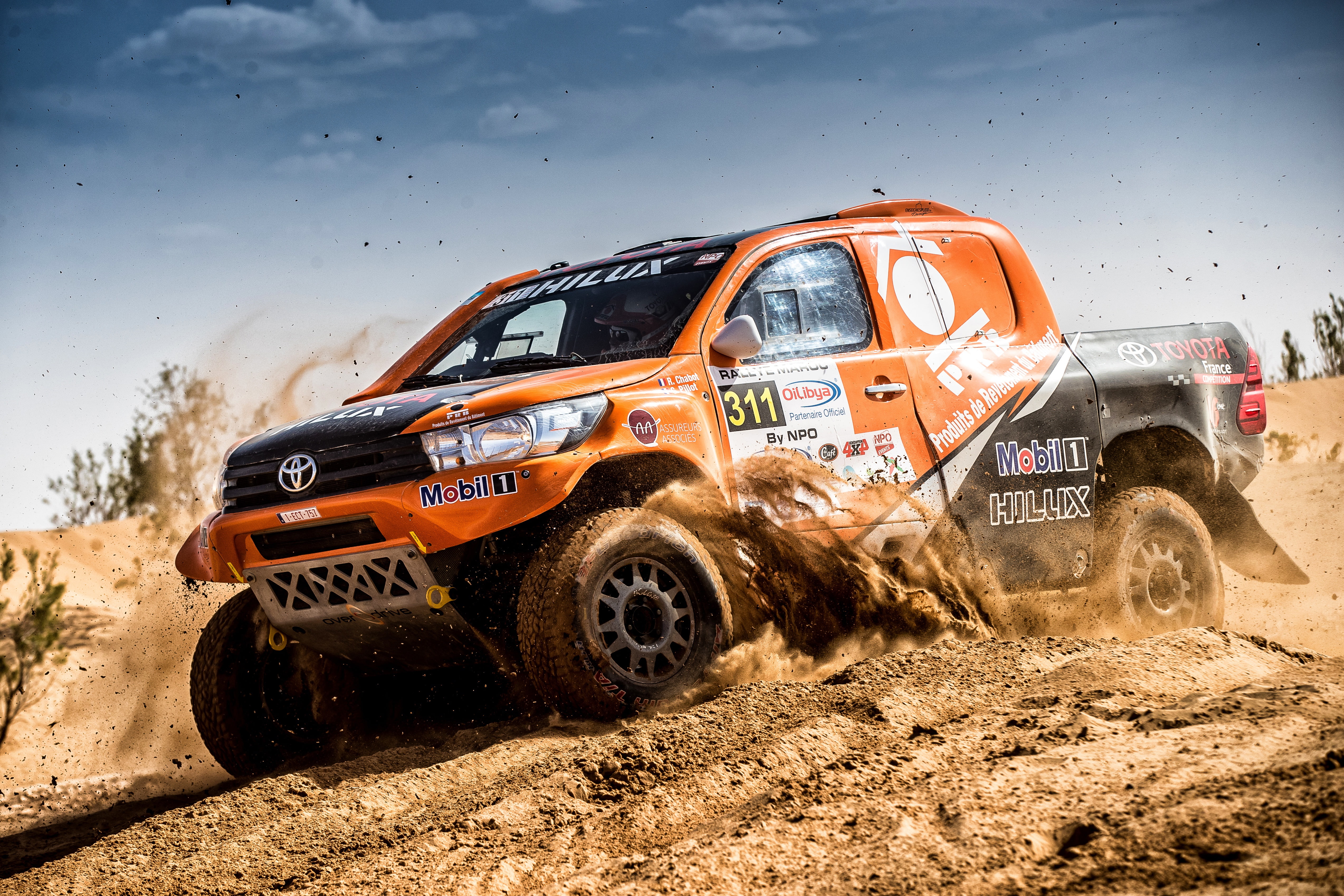 Hilux, 311, 4K, Race, SUV, Toyota Hilux, Sand, Machine, Rally, The roads, Sport, Auto, Orange, Toyota, HD Wallpaper