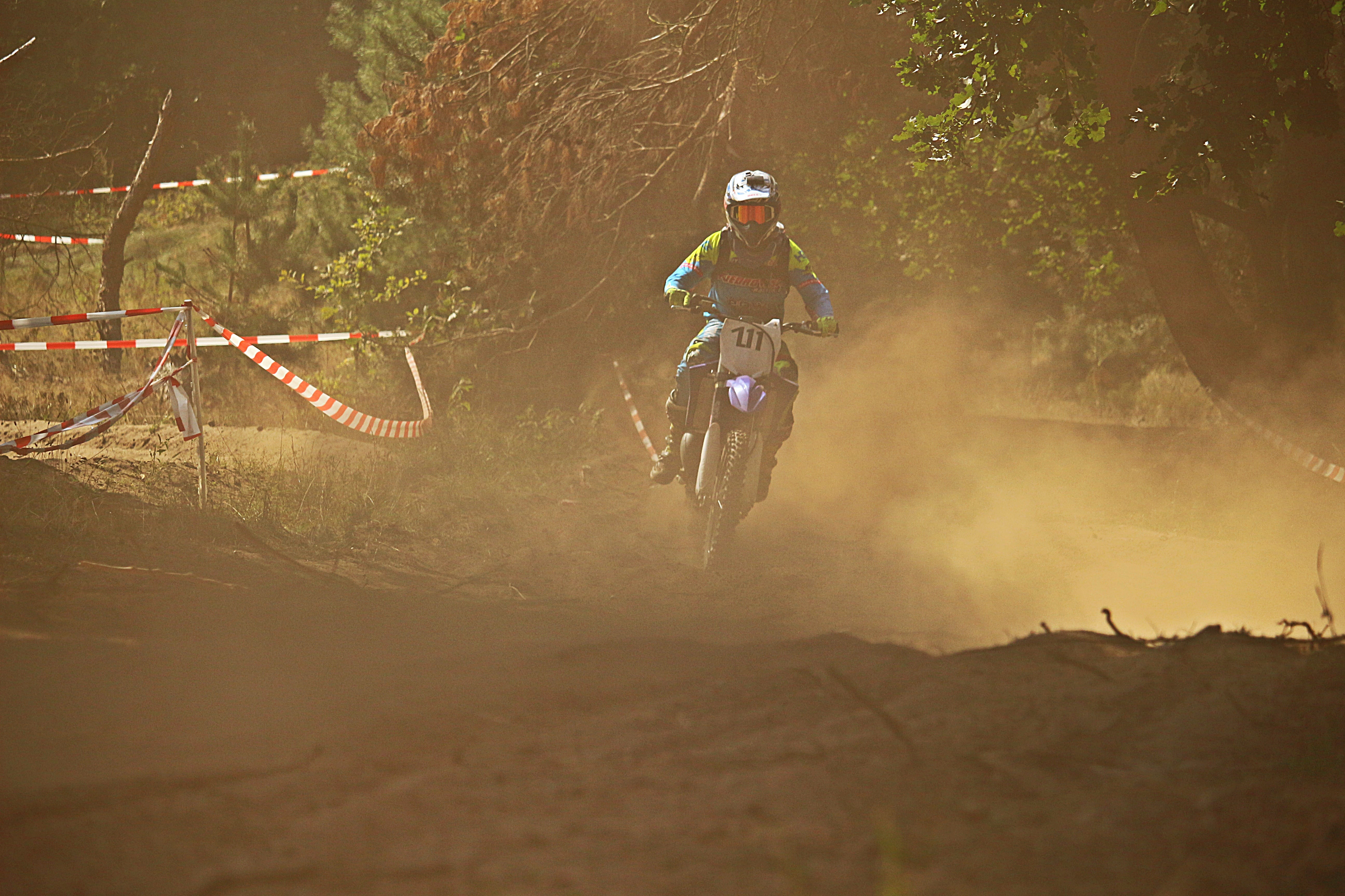 leisure activity, motorcycle Racing, racing, sports Race, dirt, cycling, one person, sports equipment, dust, action, men, enduro, ride, 5K, motocross, HD Wallpaper