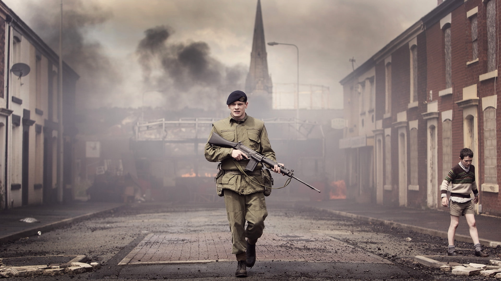 army soldier, clothing, full length, standing, 71 2014, protection, smoke - physical structure, city, uniform, armed forces, soldier, real people, 1080P, HD Wallpaper