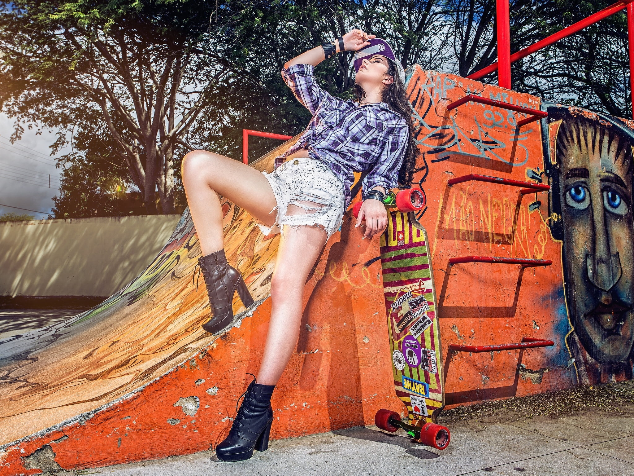 feet, skateboard, shorts, style, ramp, 1080P, Thais Silva, HD Wallpaper