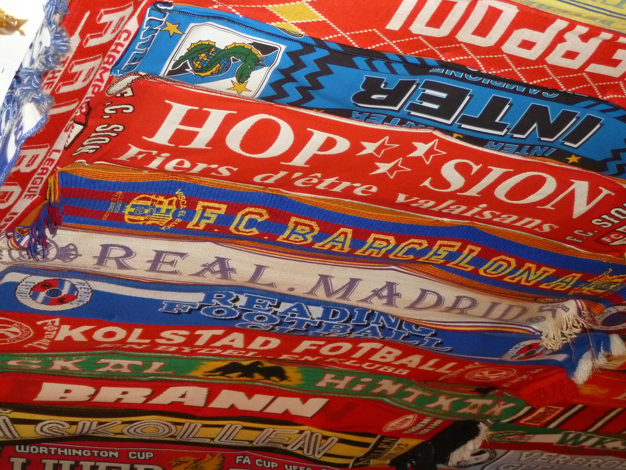 choice, multi colored, full frame, art and craft, fotball, fan, textile, day, Soccer, retail, bufadas, pattern, 2K, text, representation, script, backgrounds, HD Wallpaper